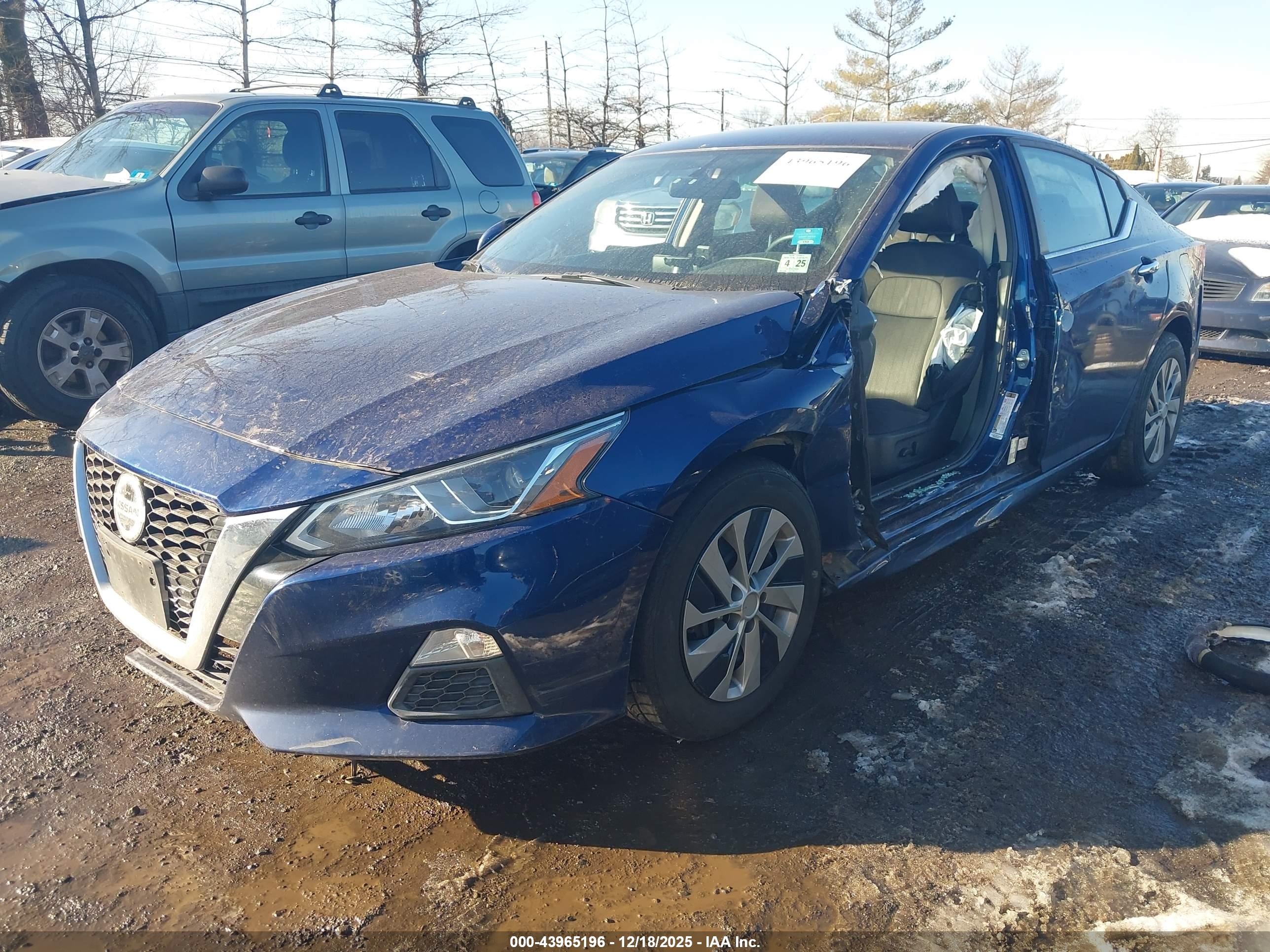 NISSAN ALTIMA image 2