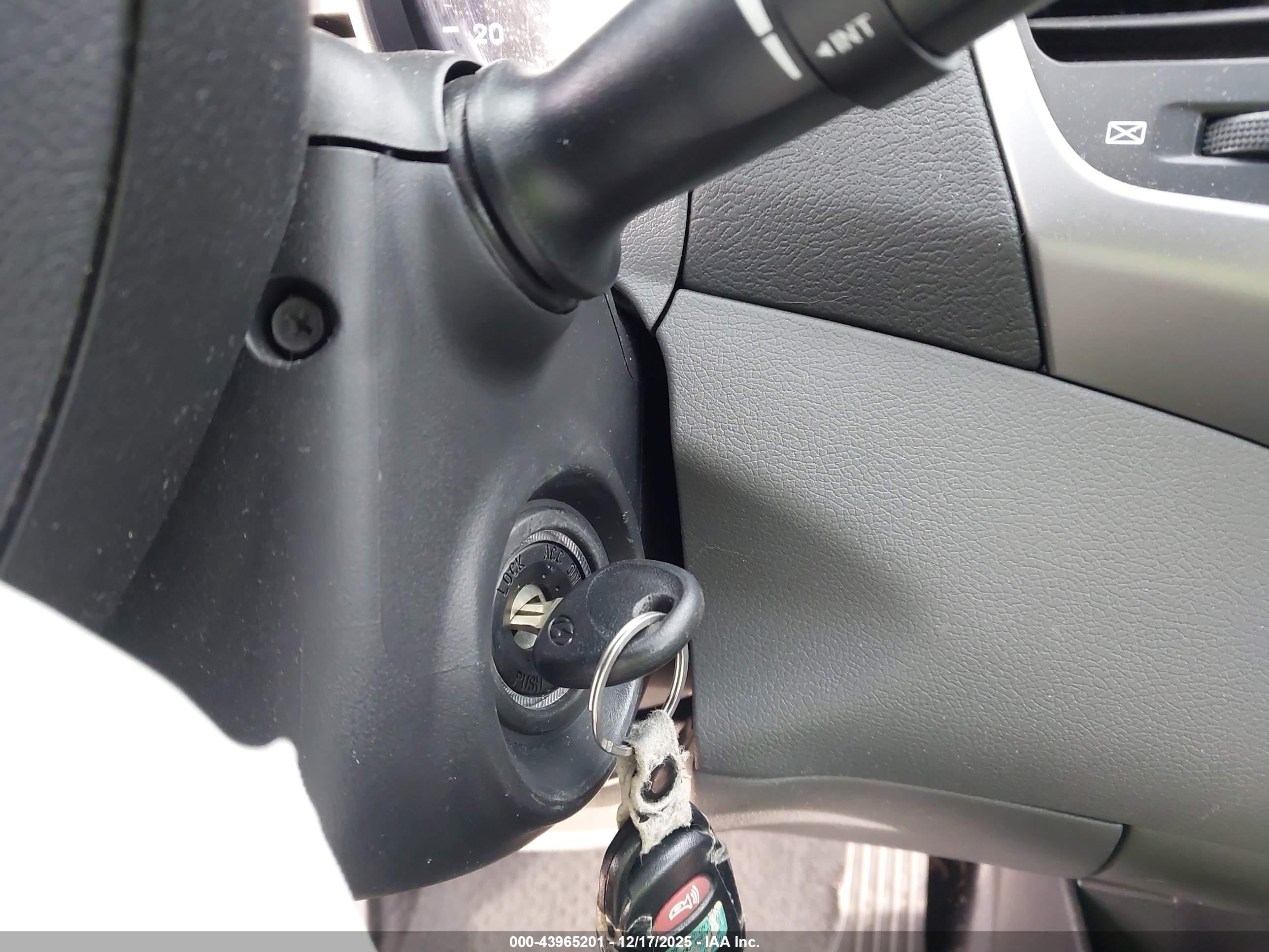 HYUNDAI ELANTRA image 11