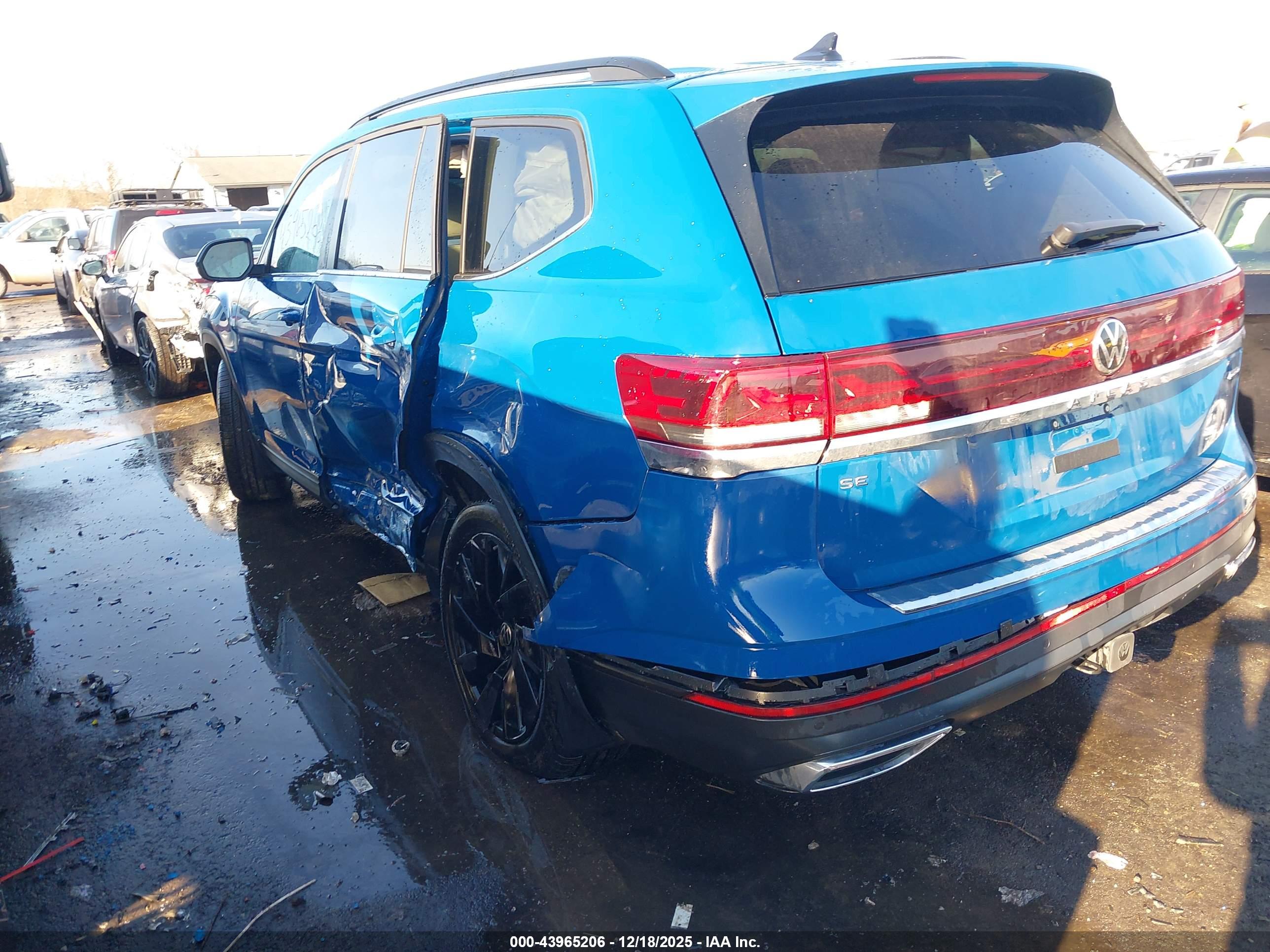 VOLKSWAGEN ATLAS image 3
