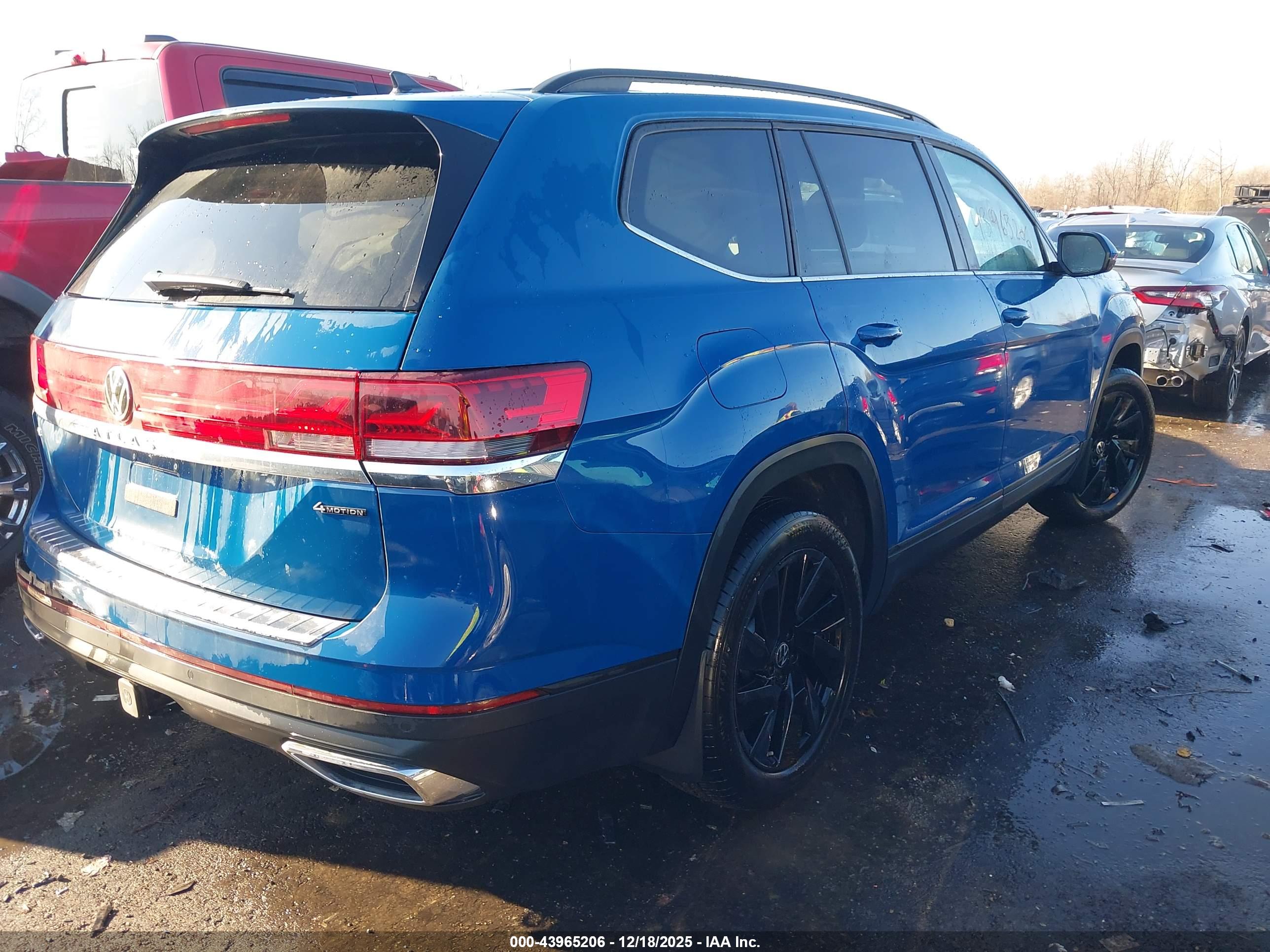 VOLKSWAGEN ATLAS image 4