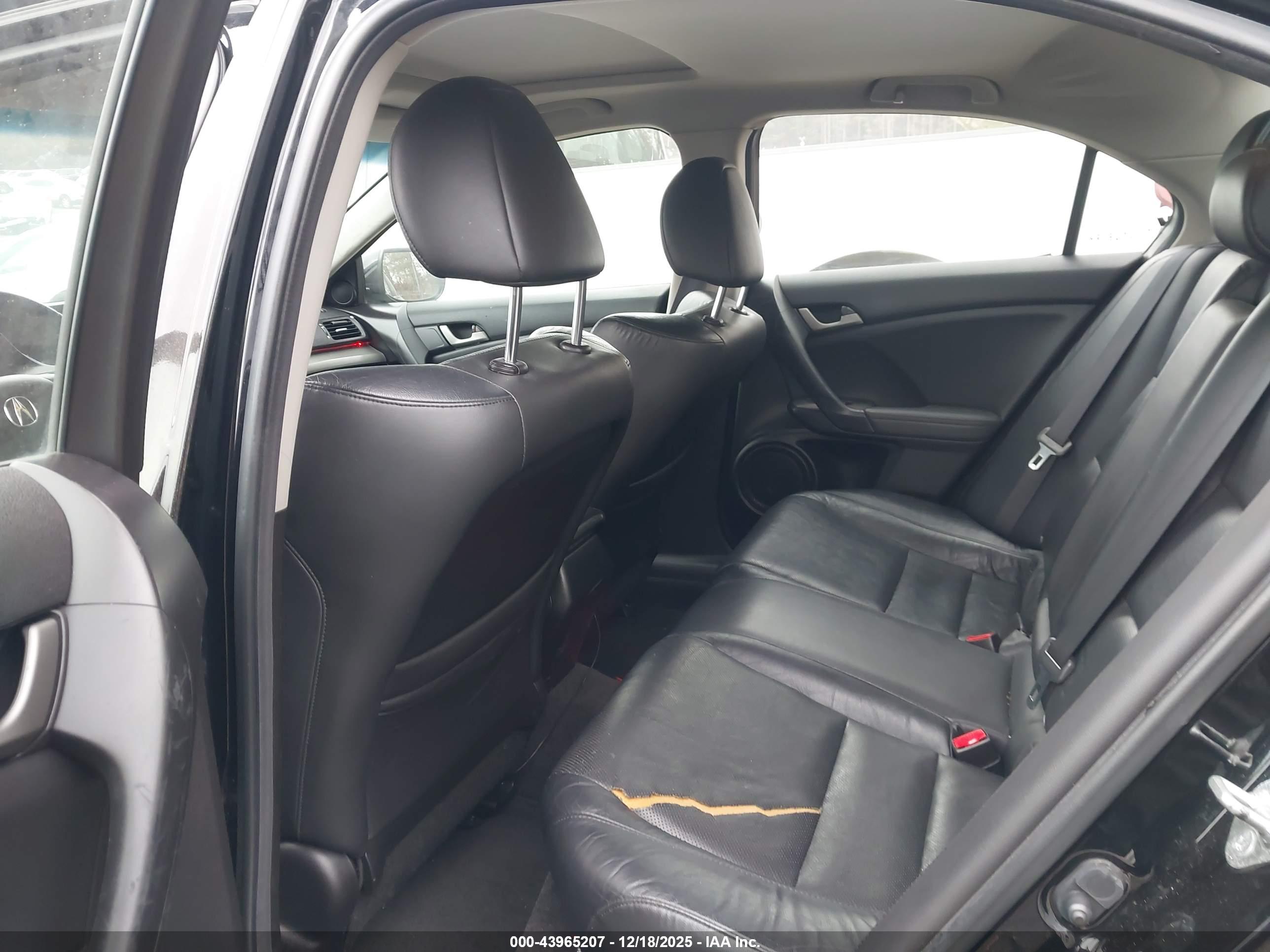 ACURA TSX image 8