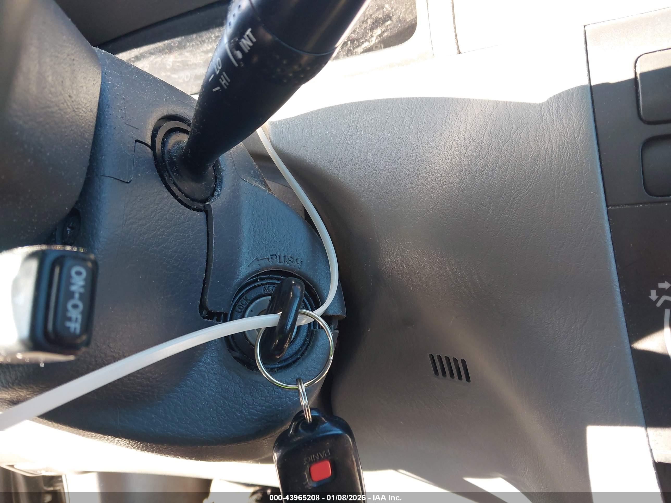 TOYOTA COROLLA image 11