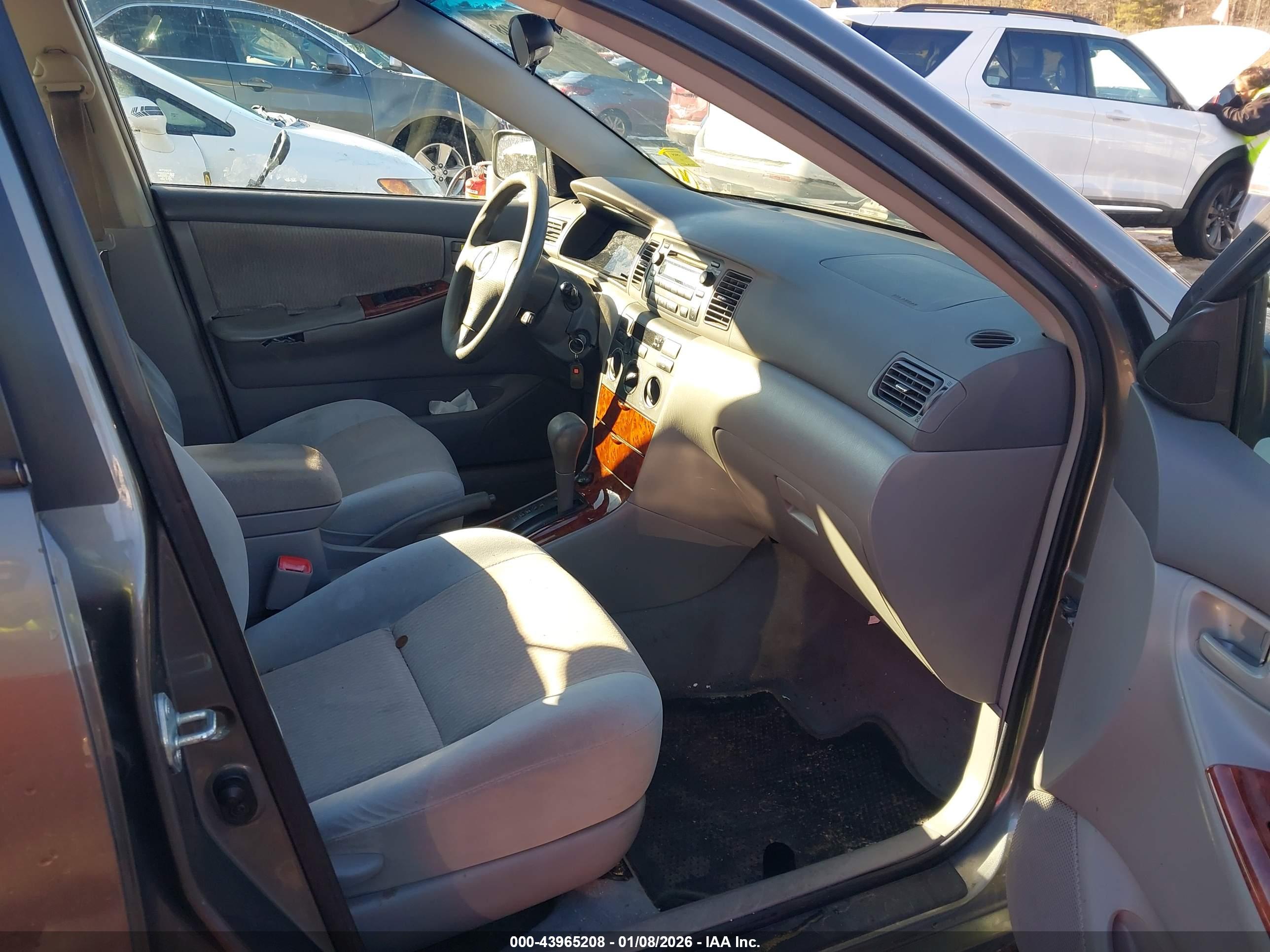 TOYOTA COROLLA image 5