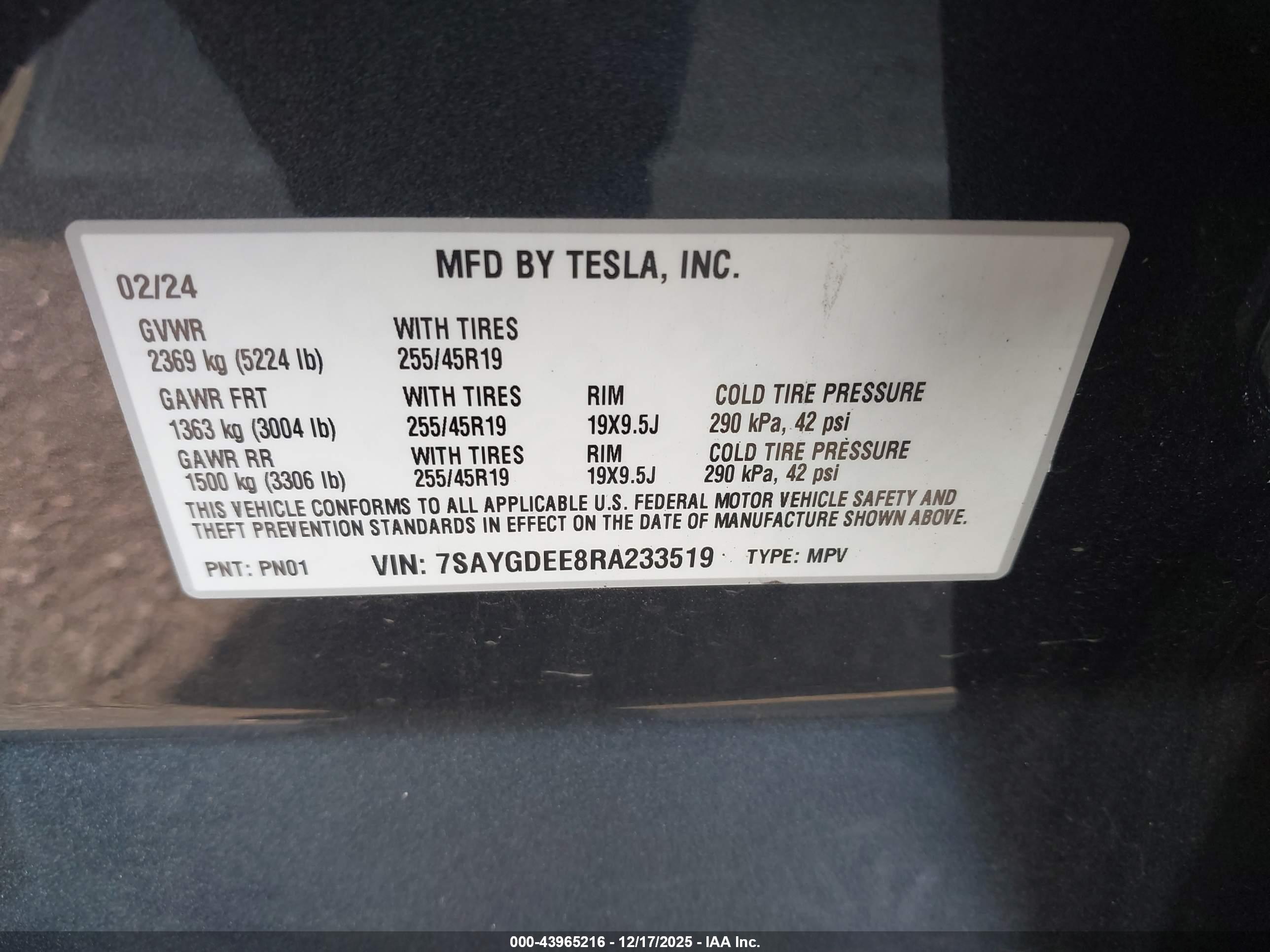 TESLA MODEL image 9