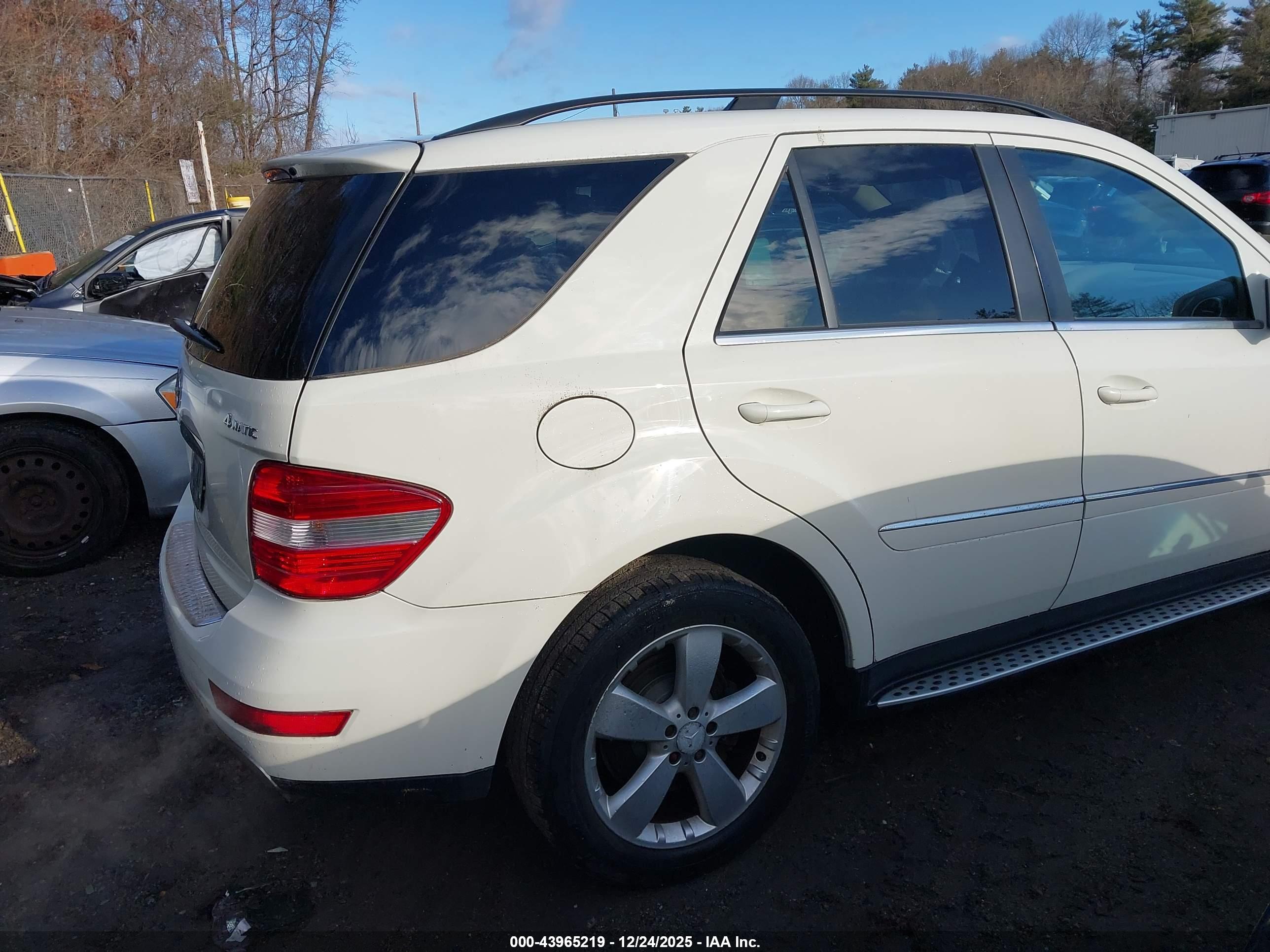 MERCEDES-BENZ ML image 4