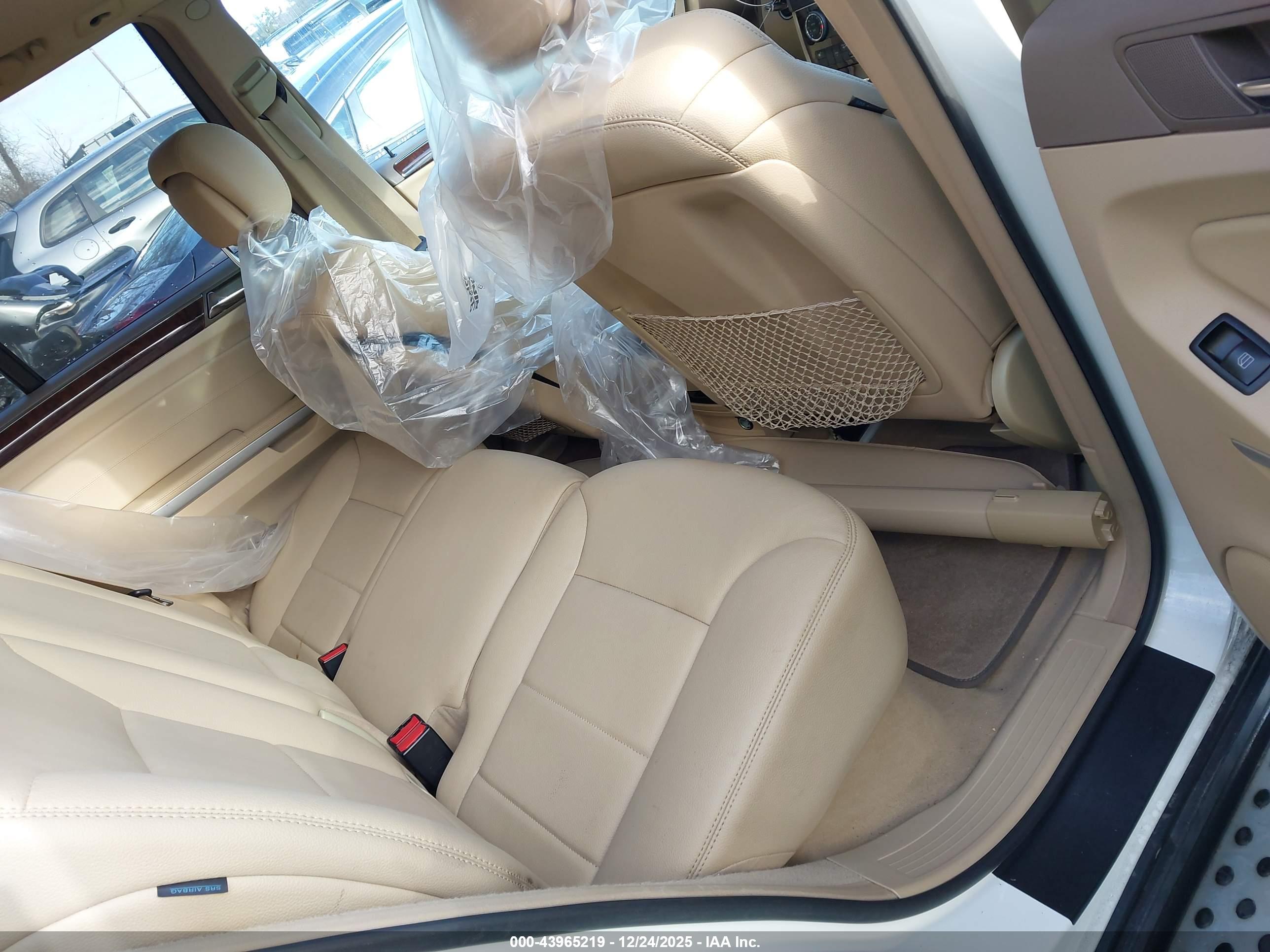 MERCEDES-BENZ ML image 8