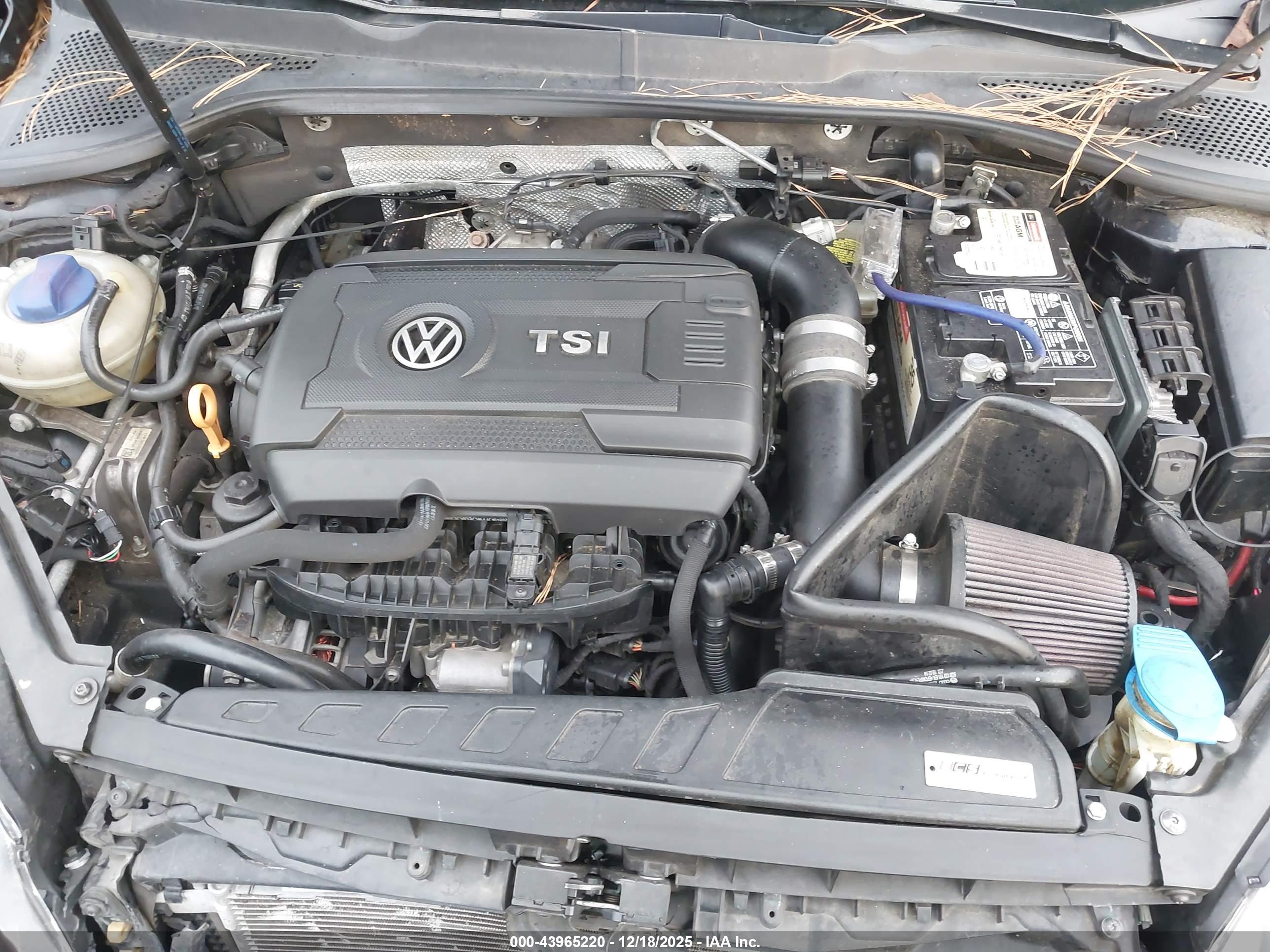 VOLKSWAGEN GOLF image 10