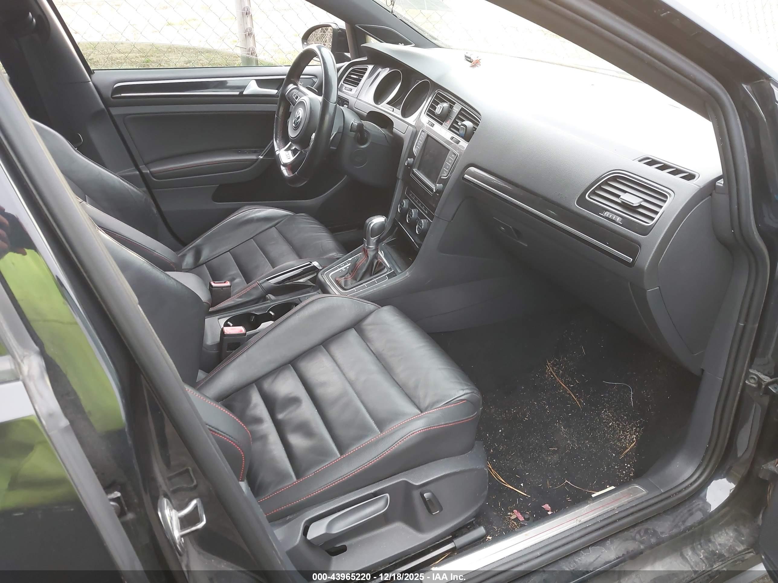 VOLKSWAGEN GOLF image 5