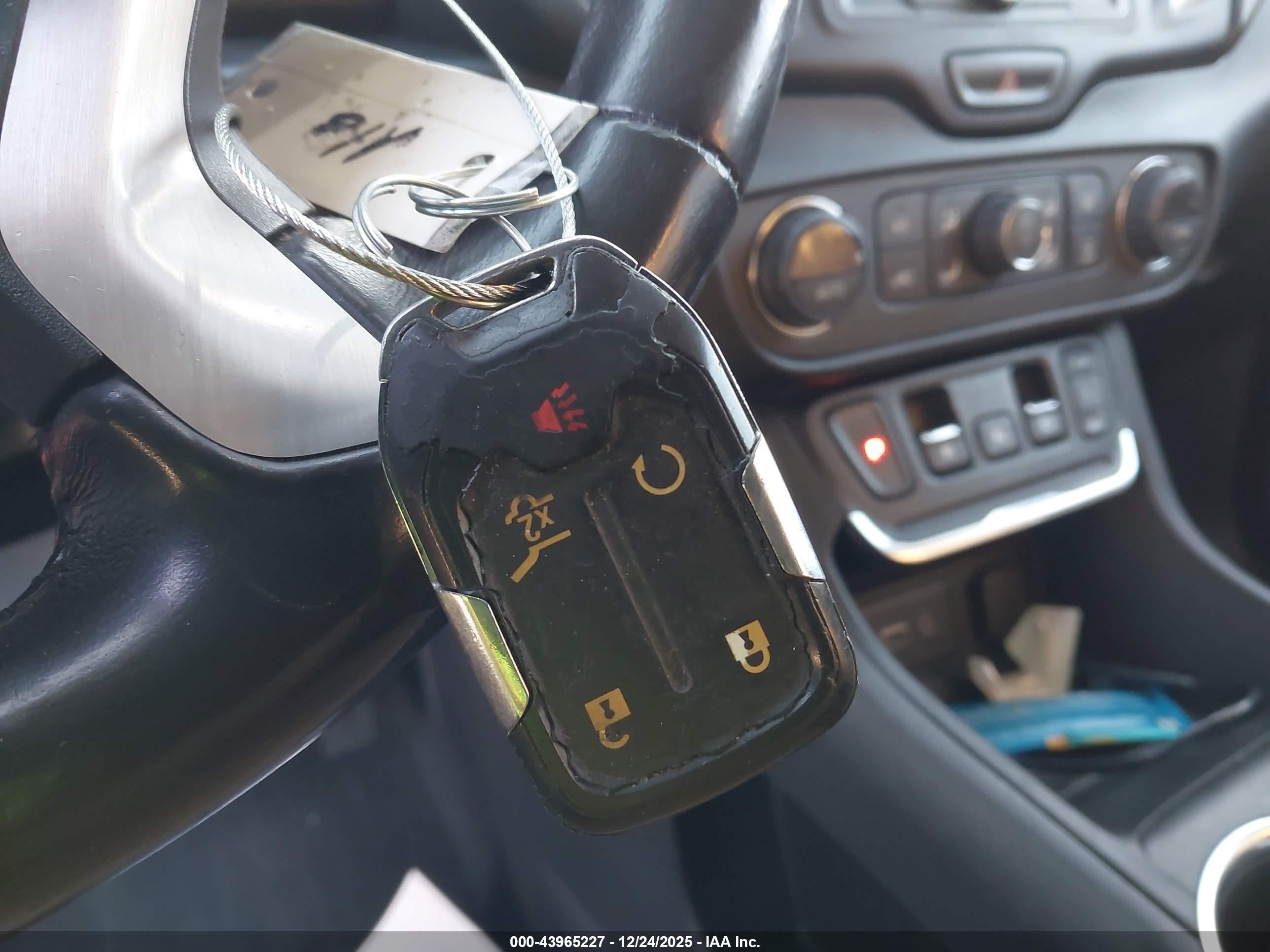 GMC TERRAIN image 11