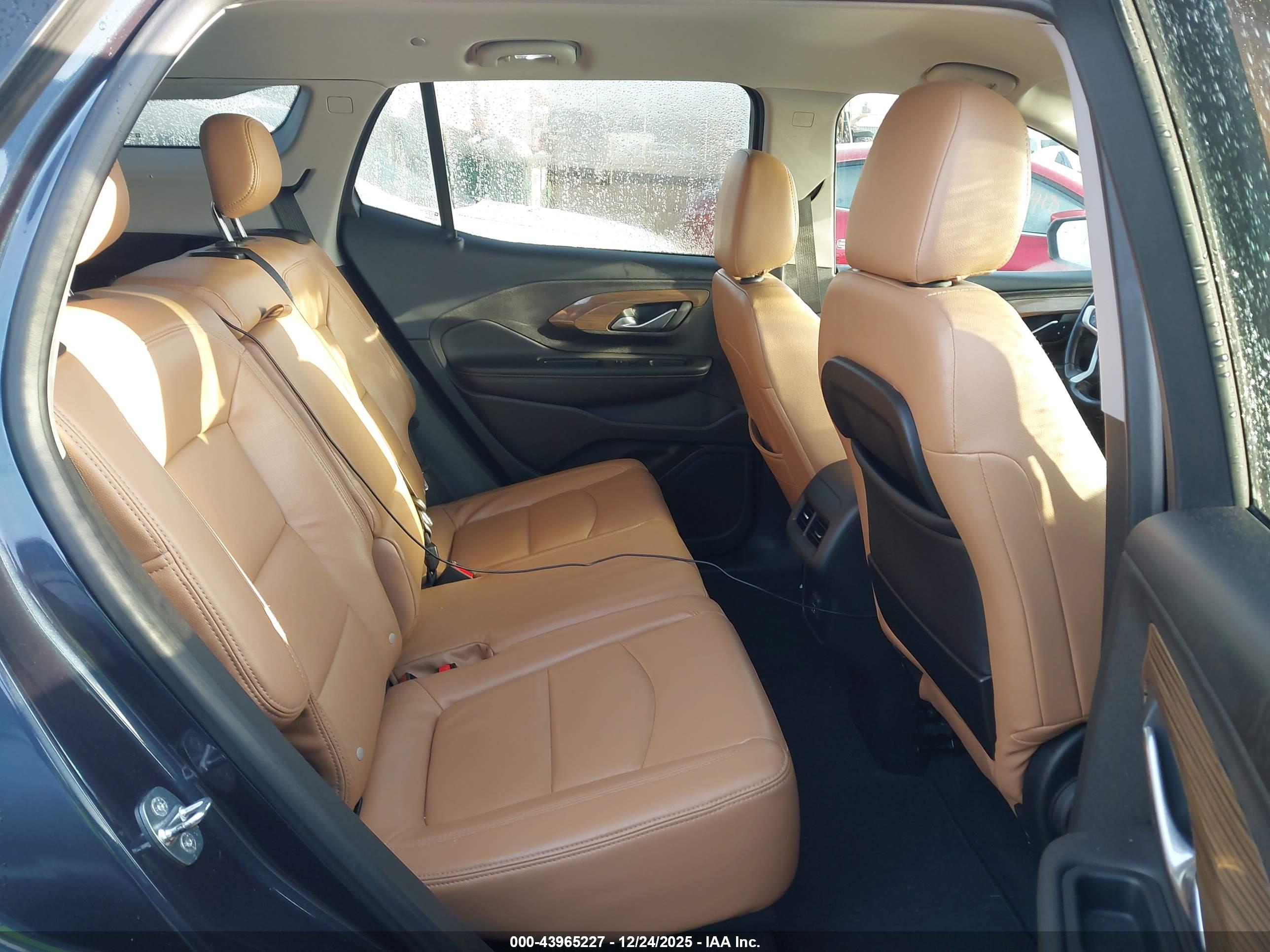 GMC TERRAIN image 8