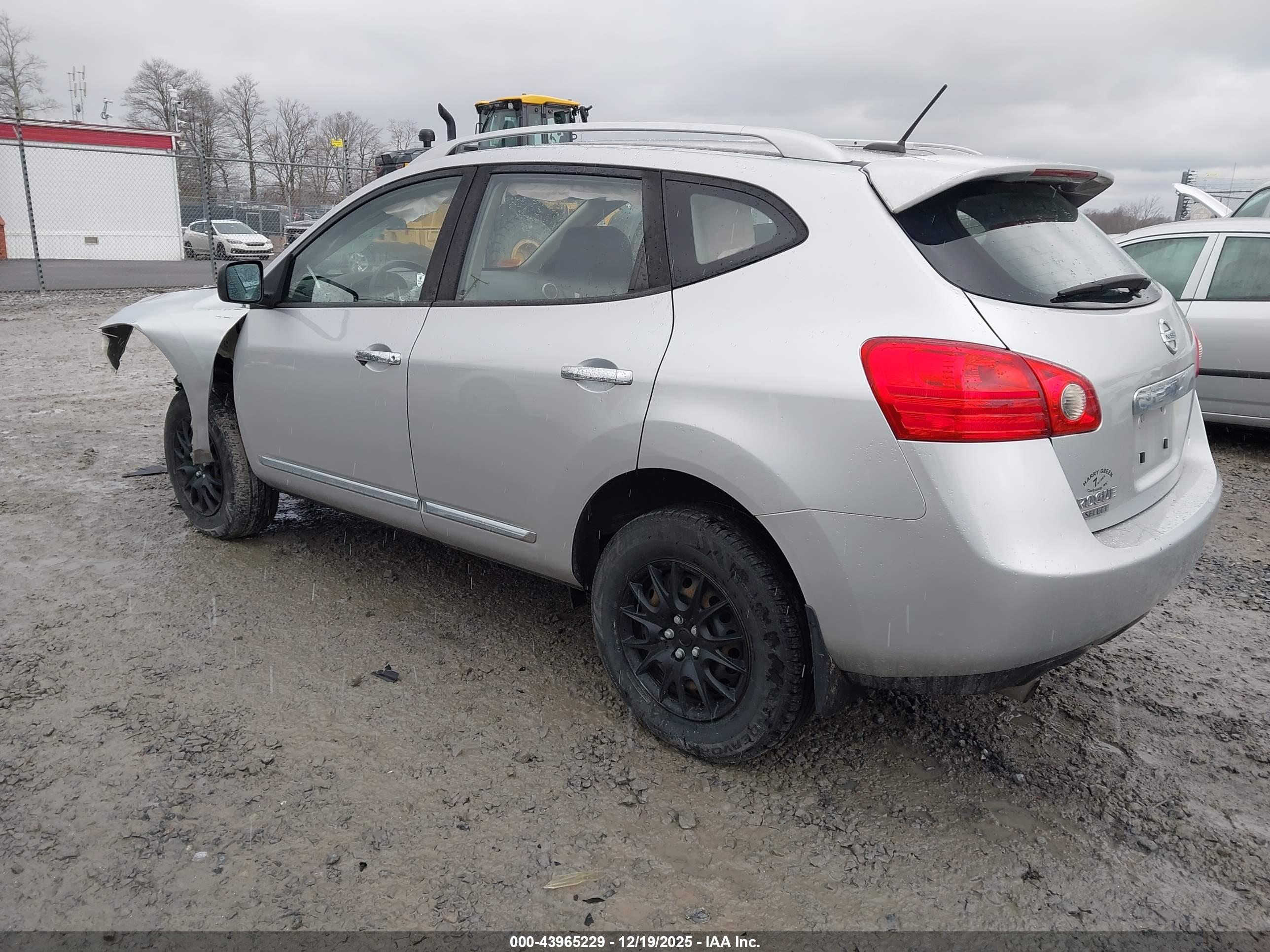 NISSAN ROGUE image 3