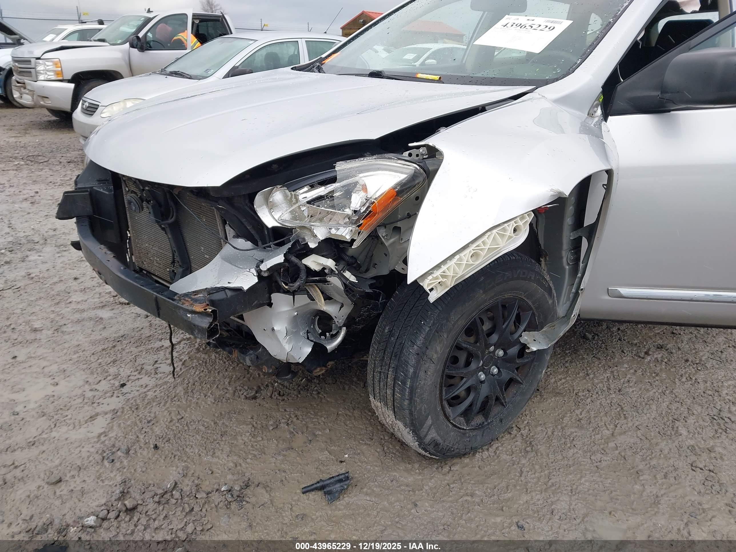 NISSAN ROGUE image 6