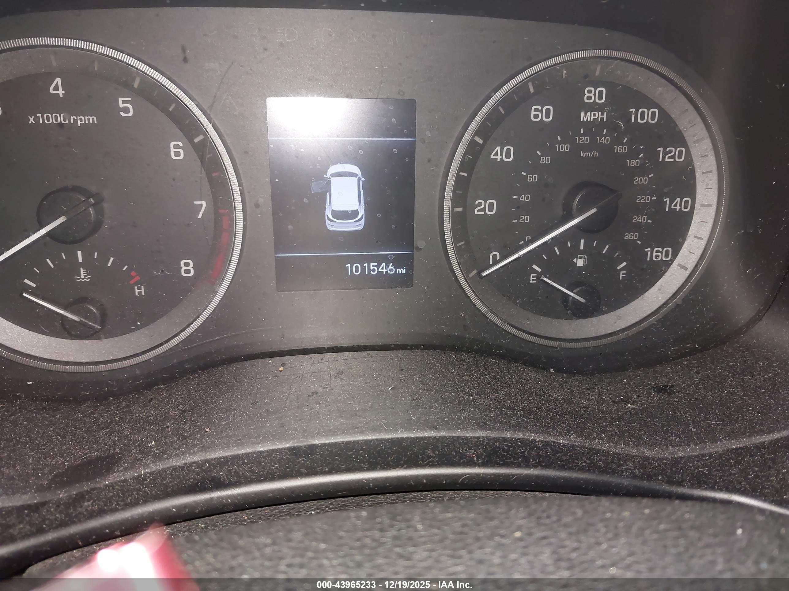 HYUNDAI TUCSON image 7