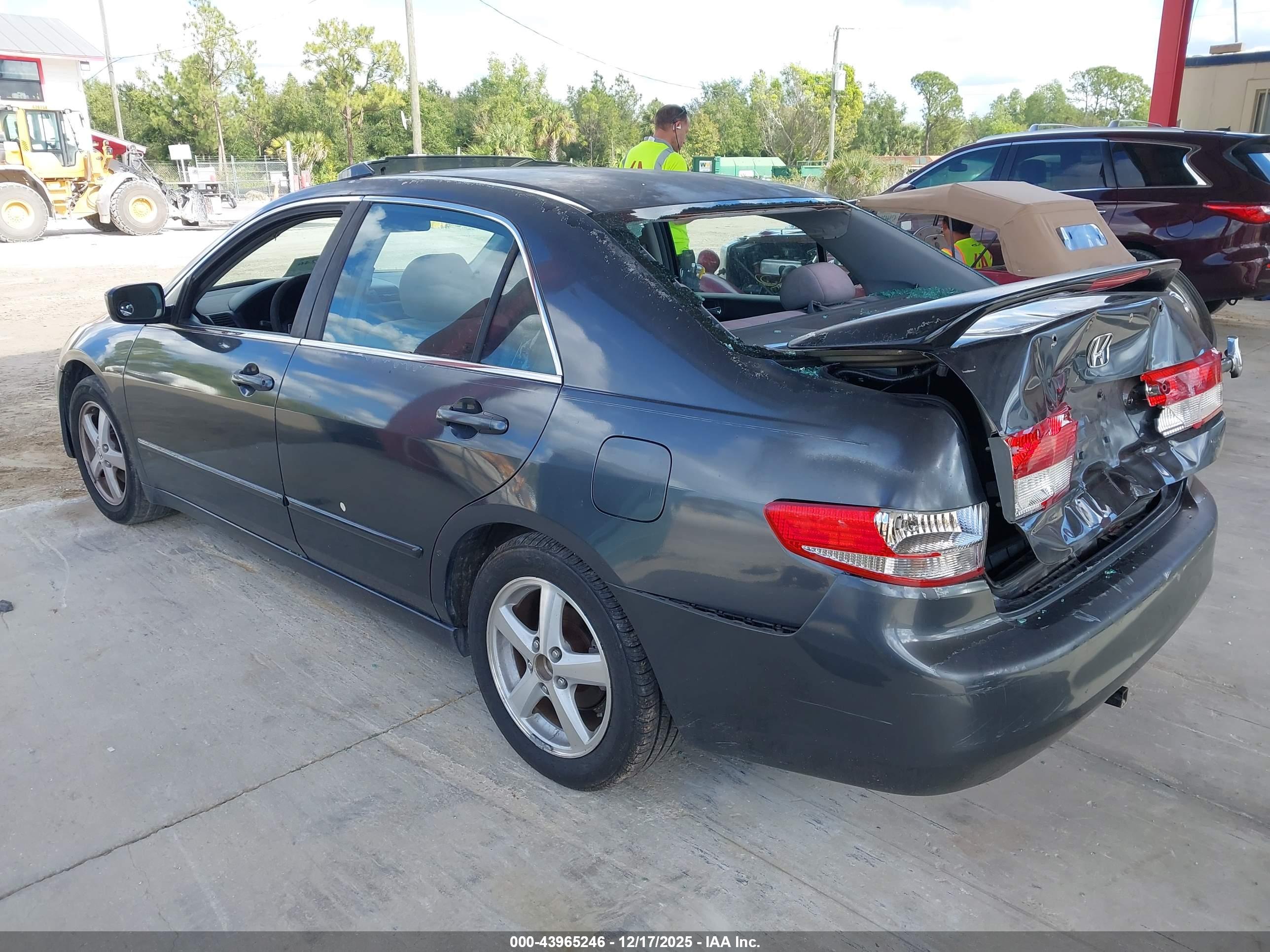 HONDA ACCORD image 3