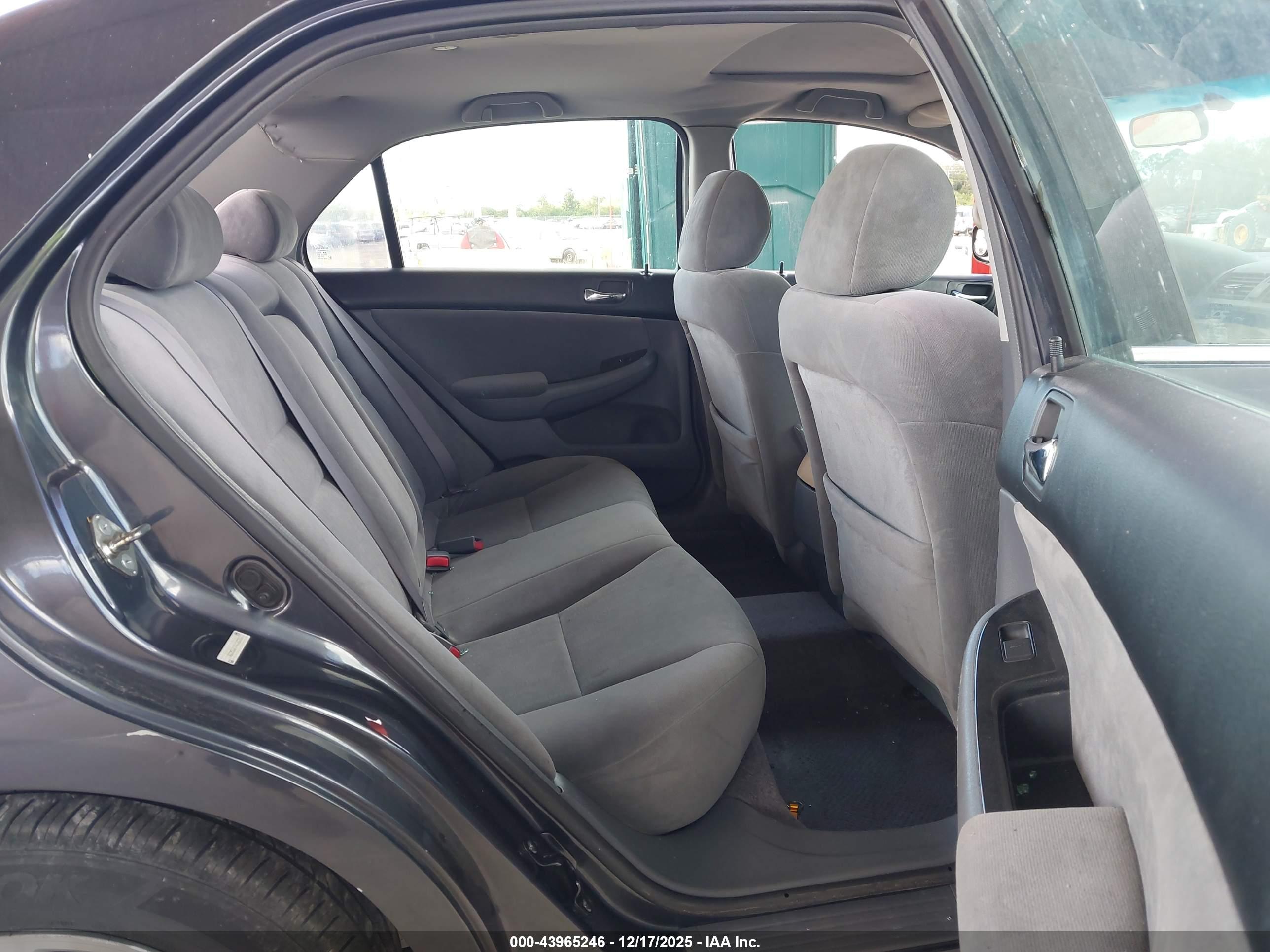 HONDA ACCORD image 8