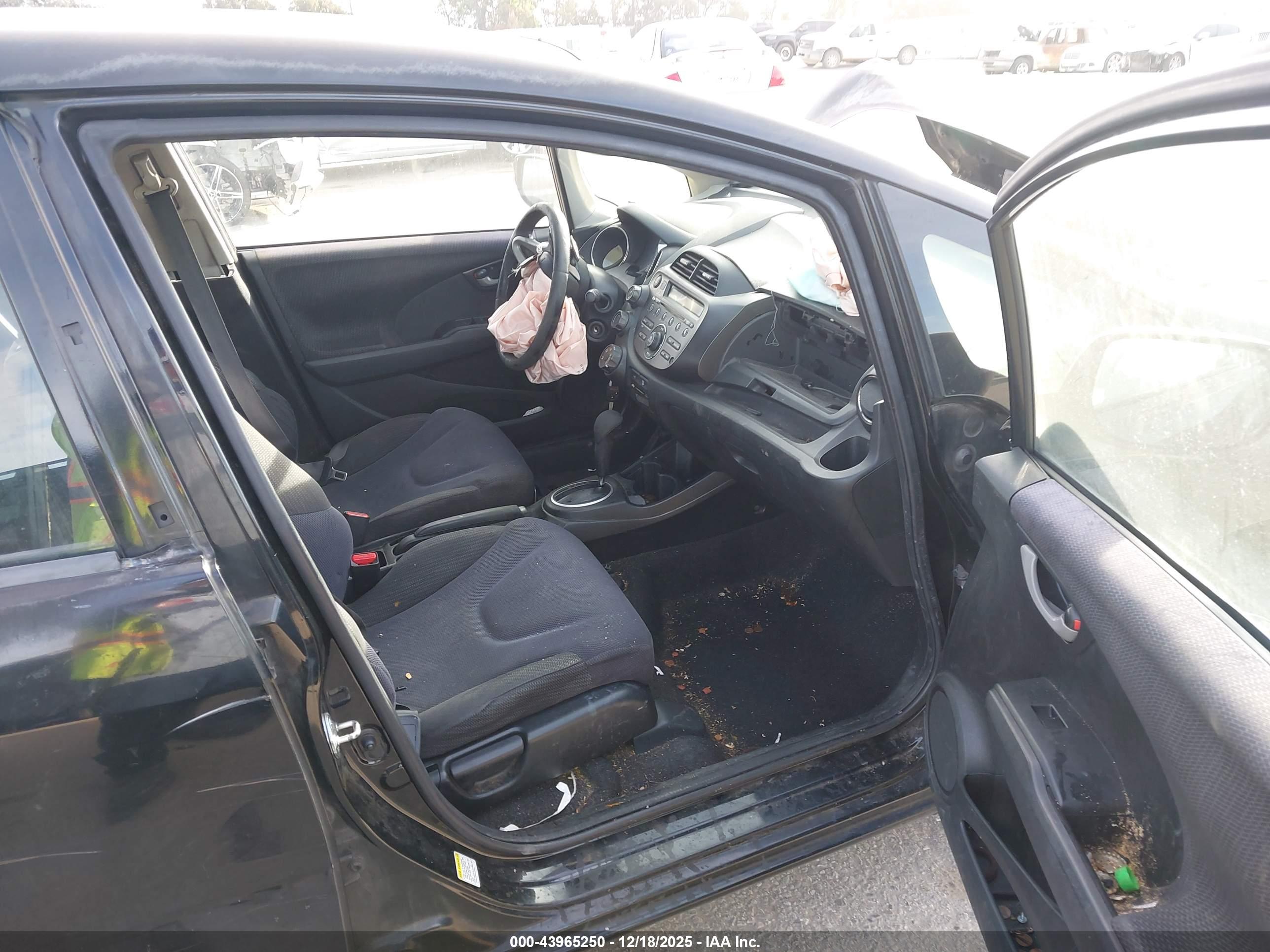 HONDA FIT image 5