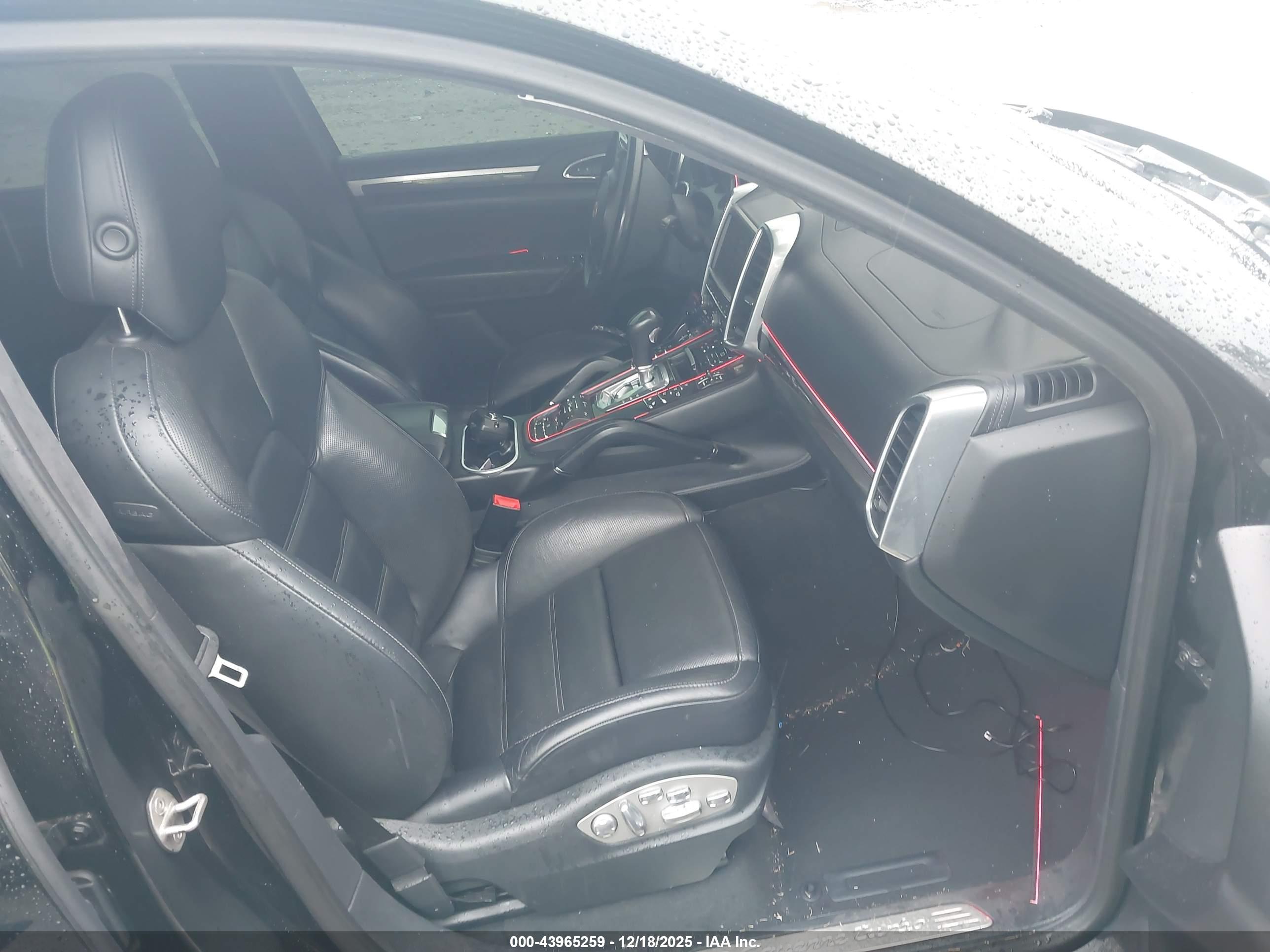 PORSCHE CAYENNE image 5