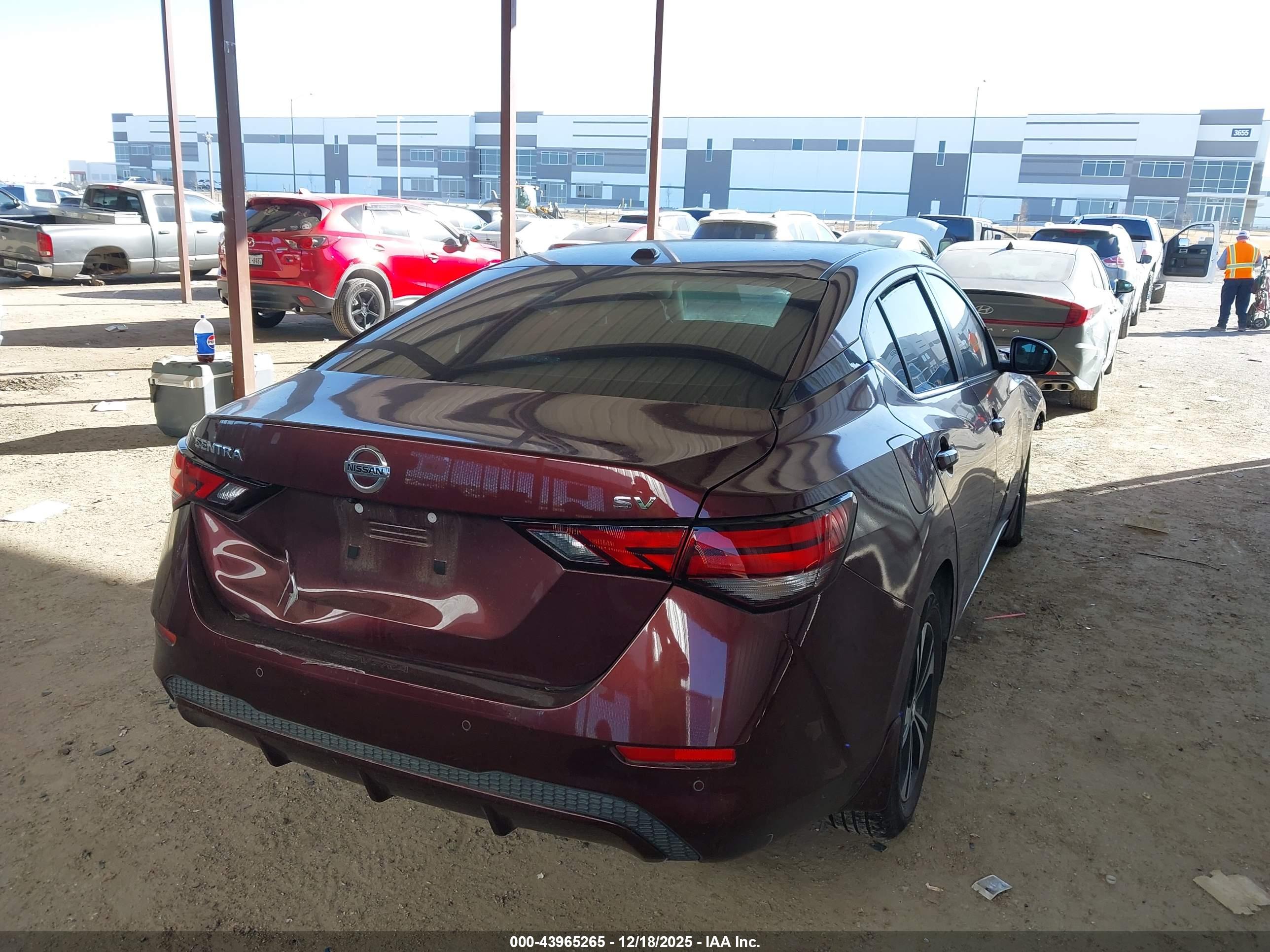 NISSAN SENTRA image 4