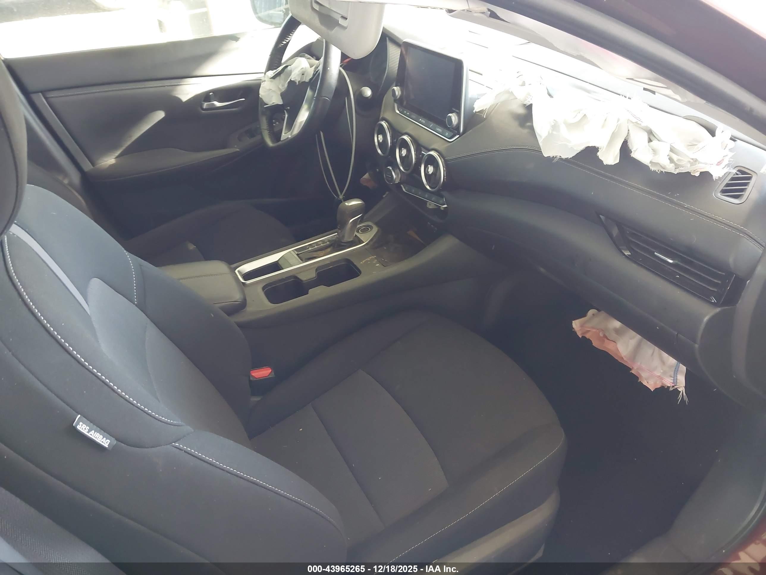 NISSAN SENTRA image 5