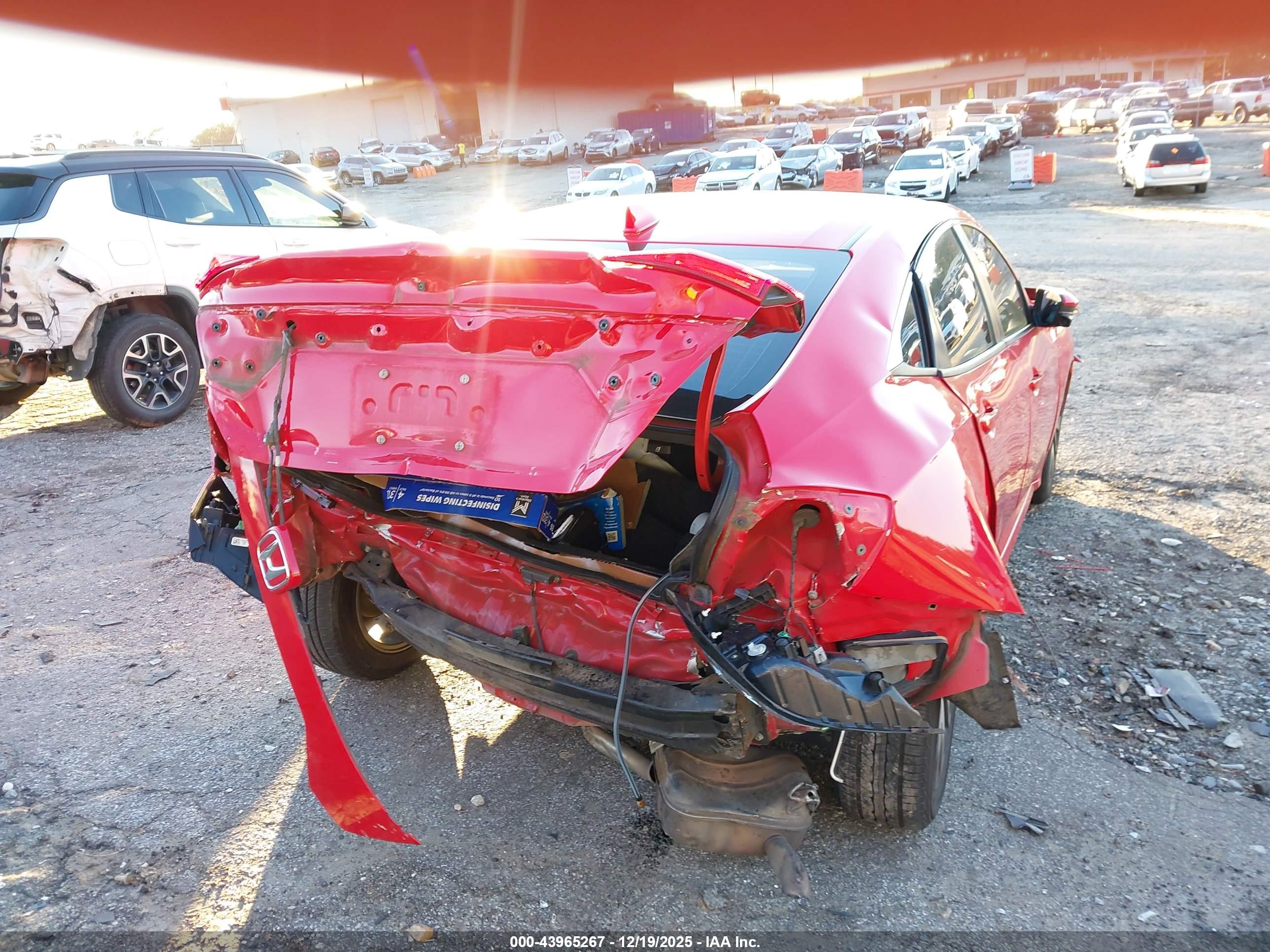 HONDA CIVIC image 4