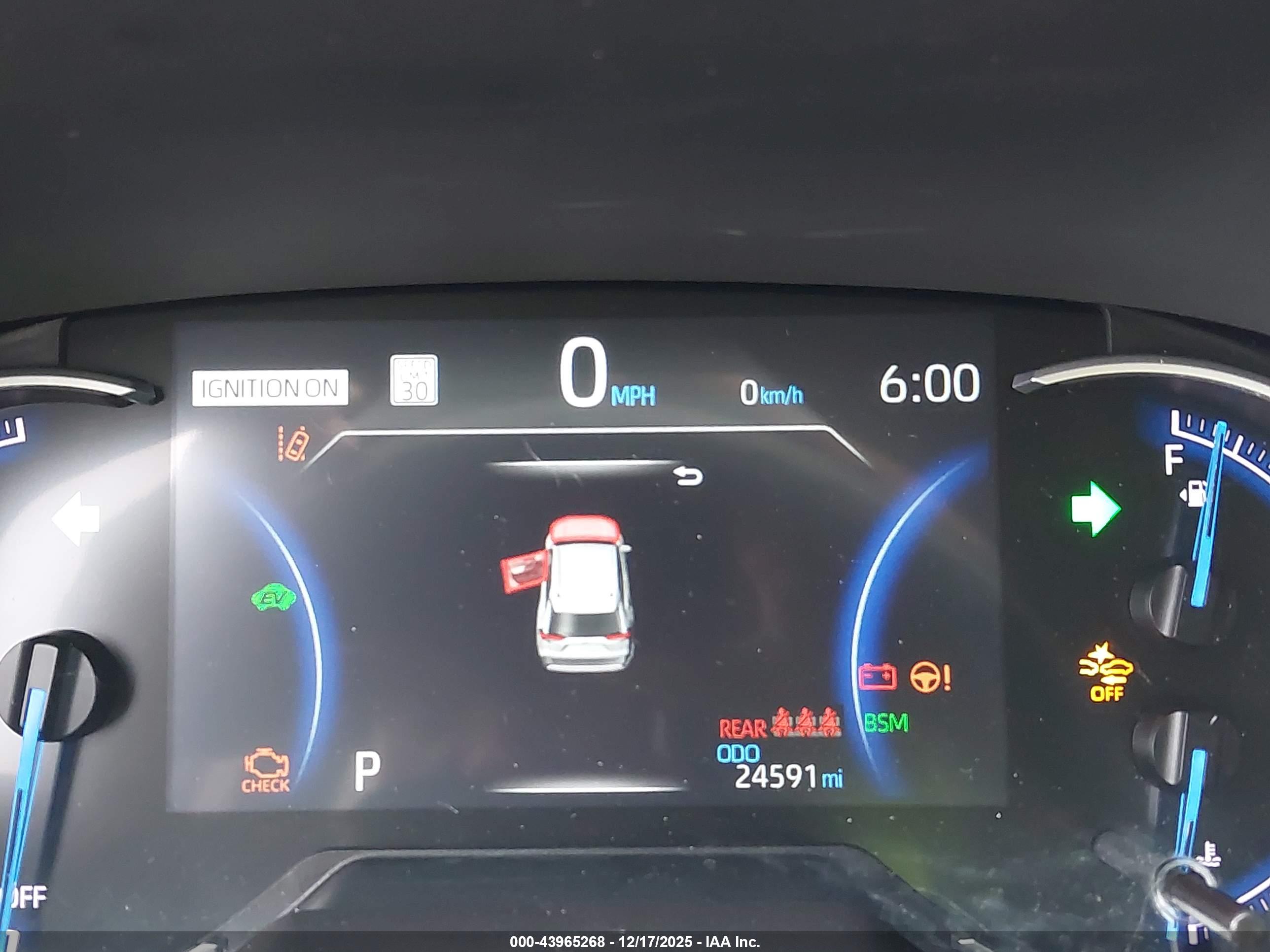 TOYOTA RAV4 image 7