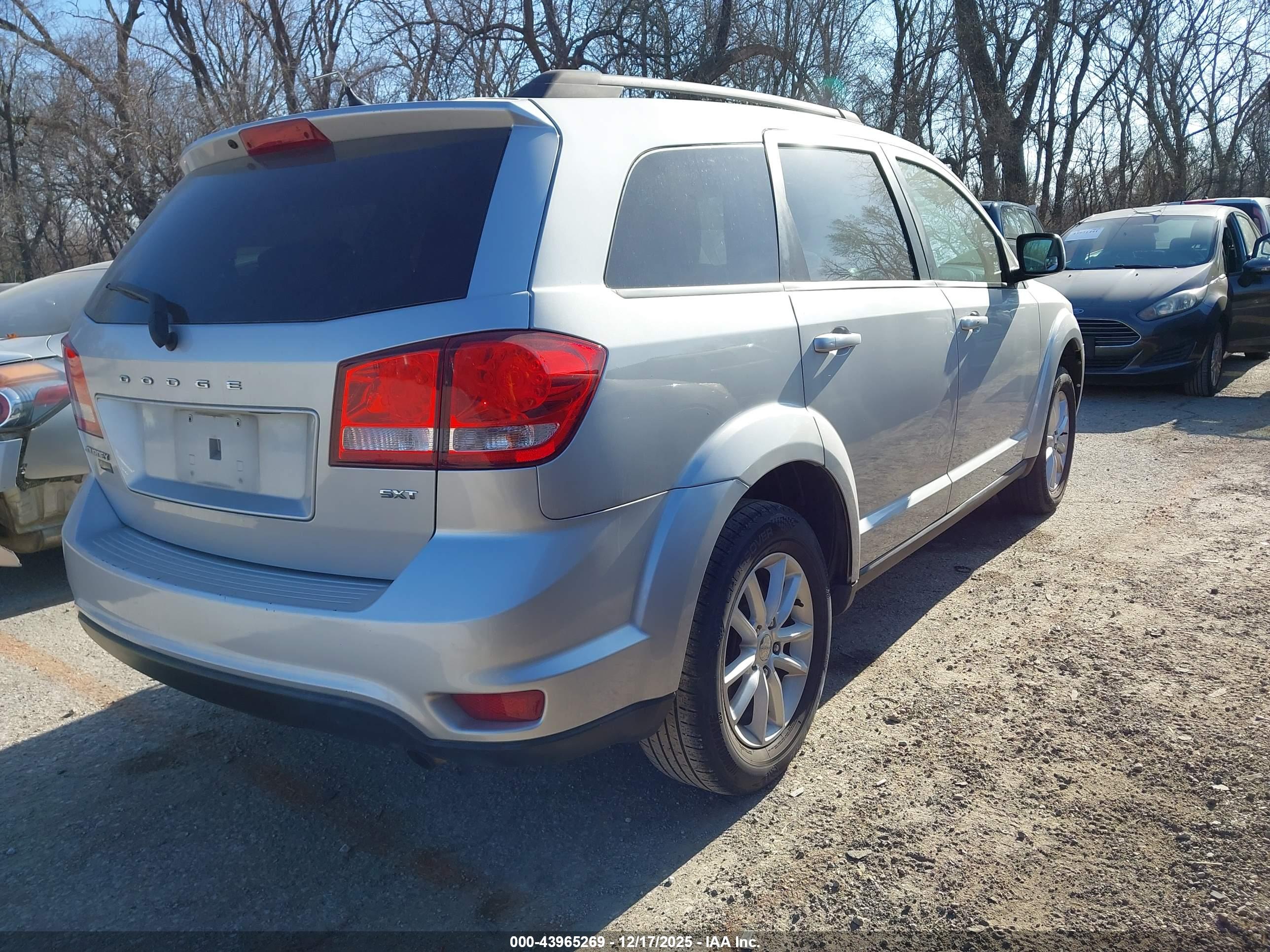 DODGE JOURNEY image 4