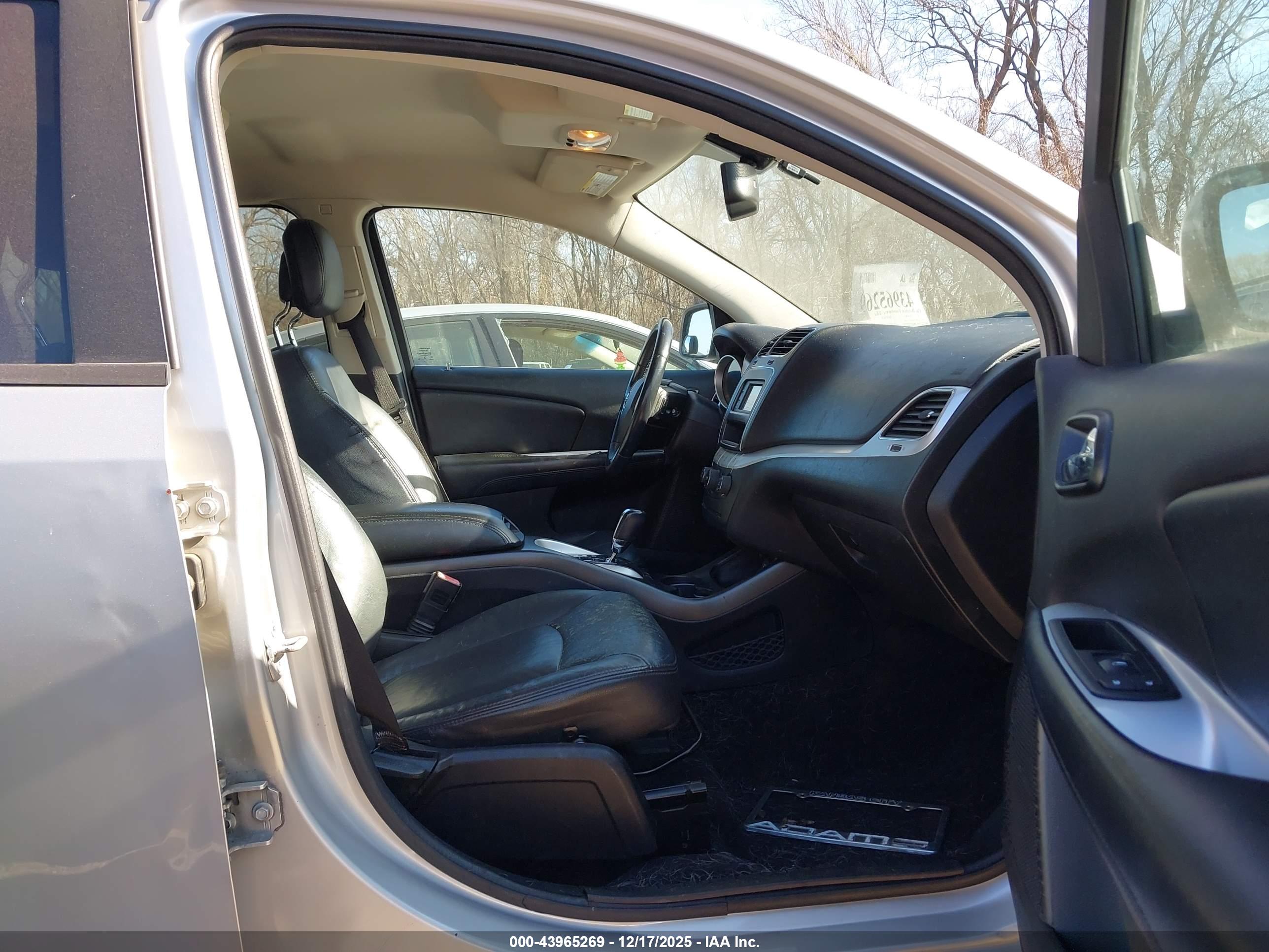 DODGE JOURNEY image 5