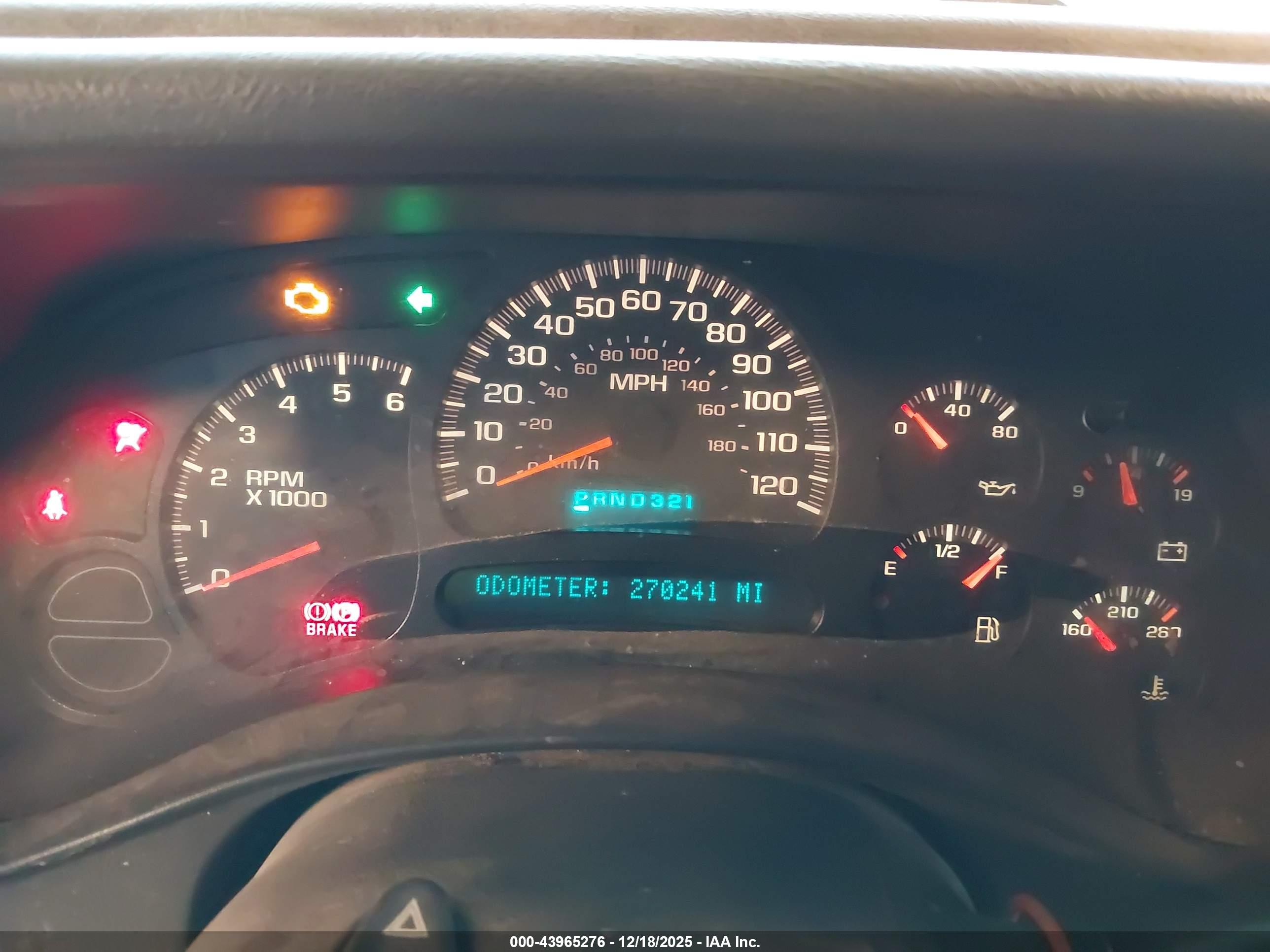 CHEVROLET SILVERADO image 7