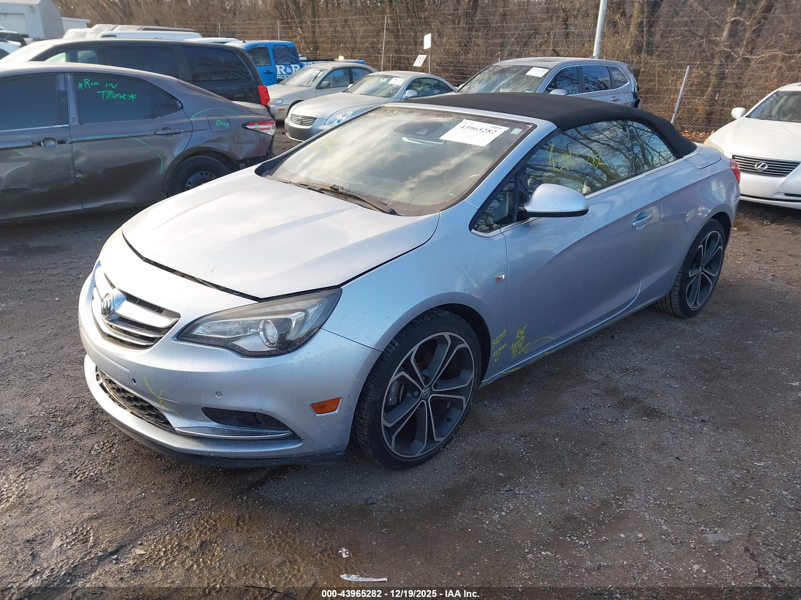 BUICK CASCADA image 2