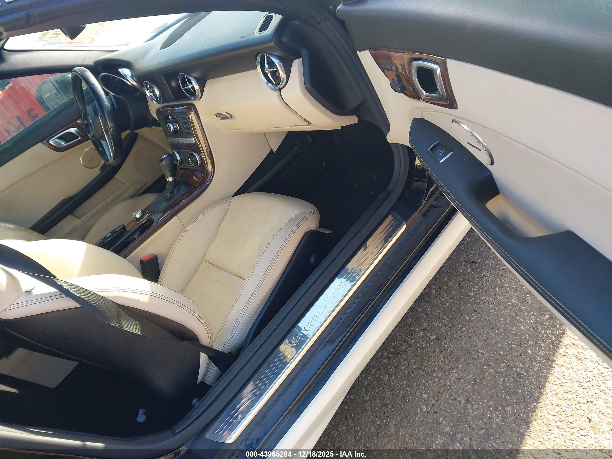 MERCEDES-BENZ SLK image 5