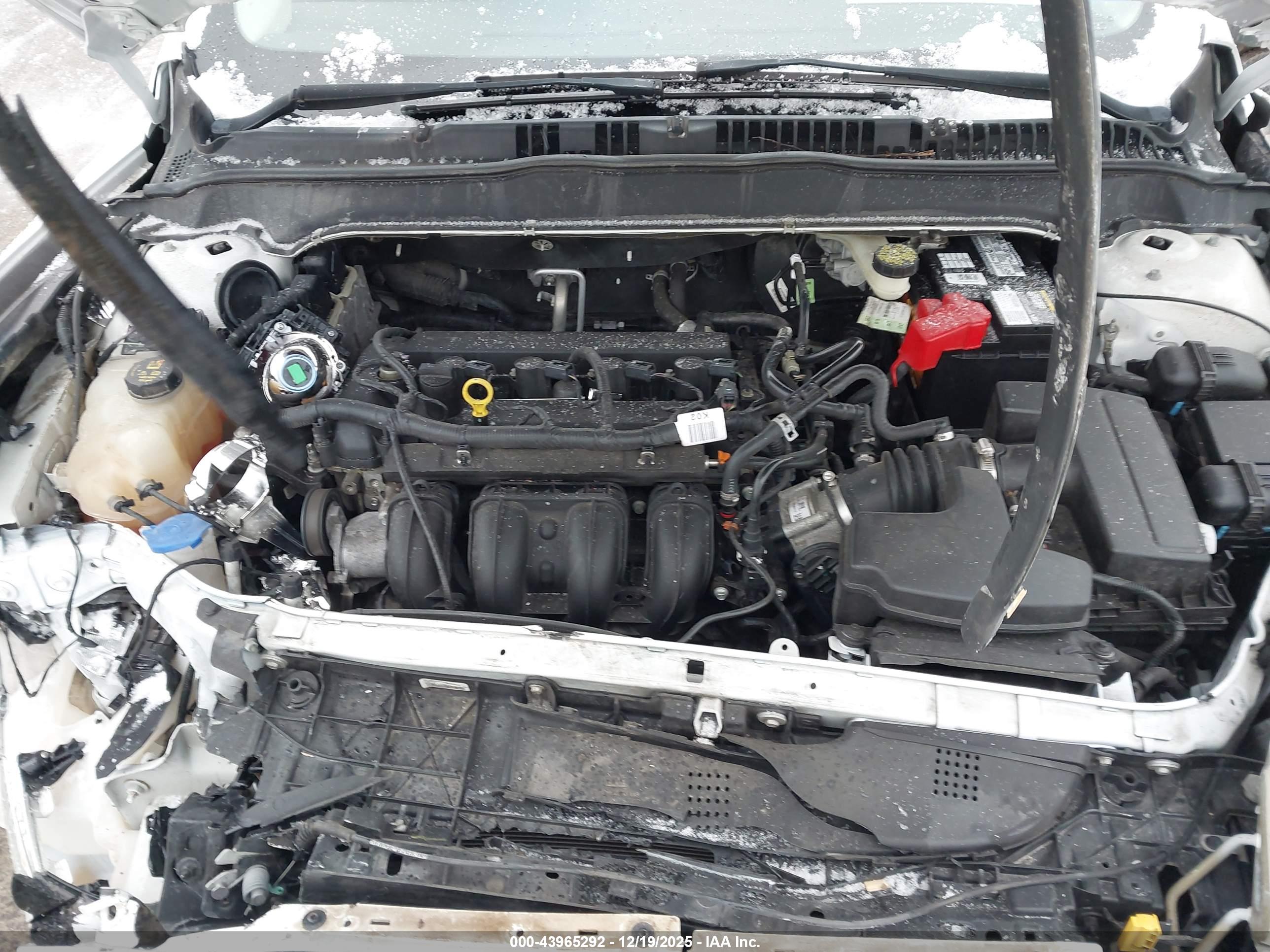 FORD FUSION image 10