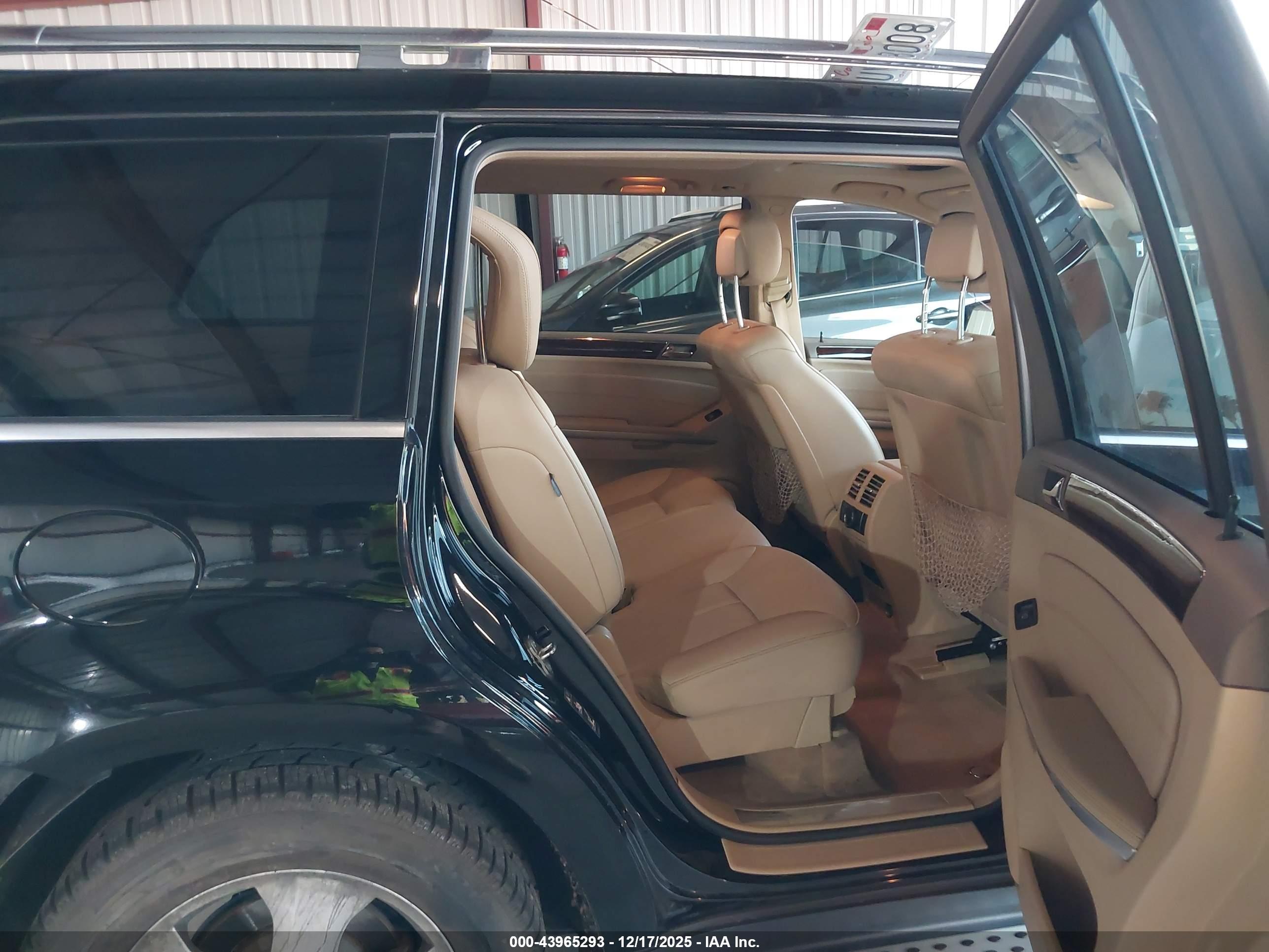 MERCEDES-BENZ GL image 8