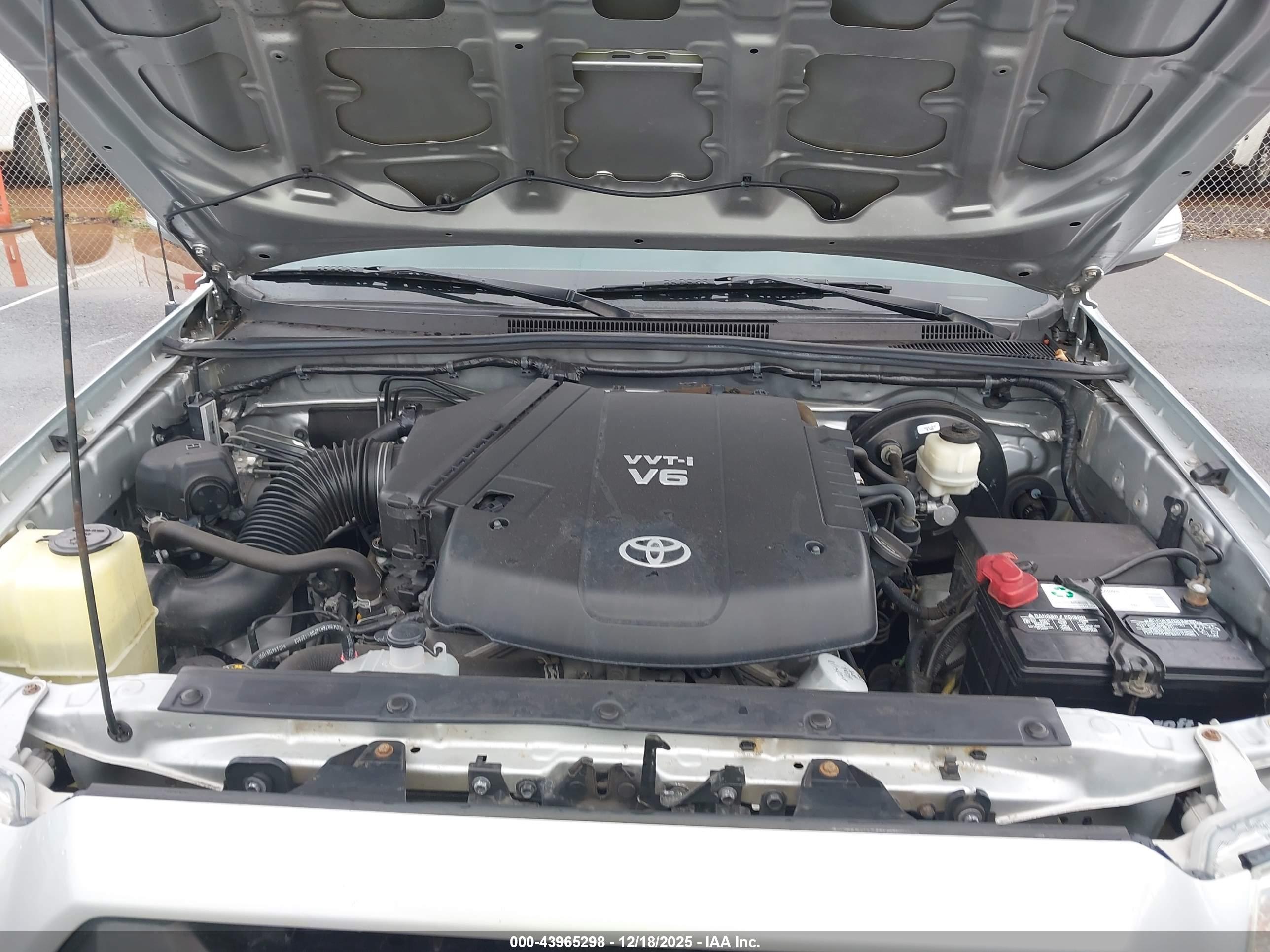 TOYOTA TACOMA image 10
