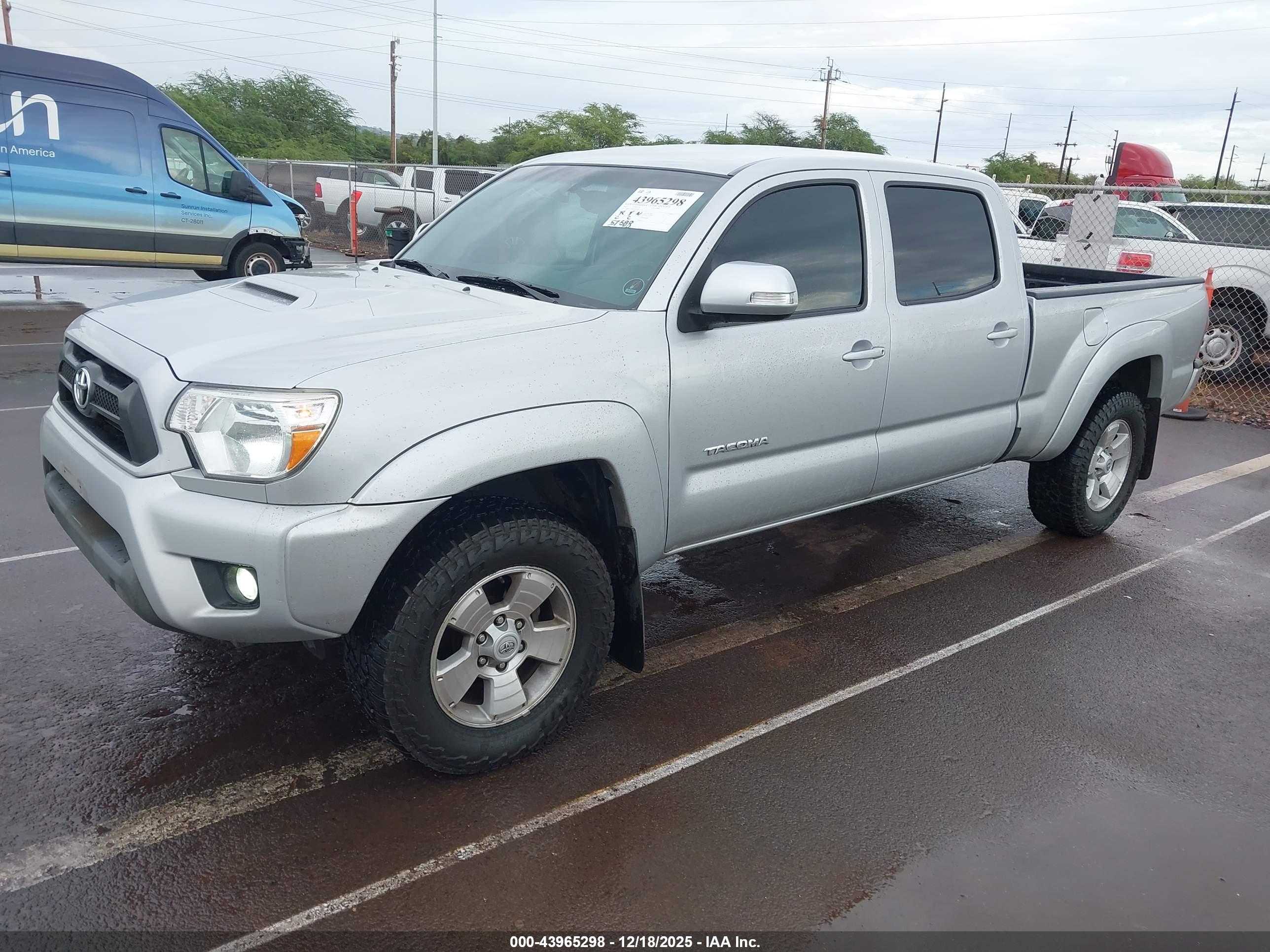TOYOTA TACOMA image 2