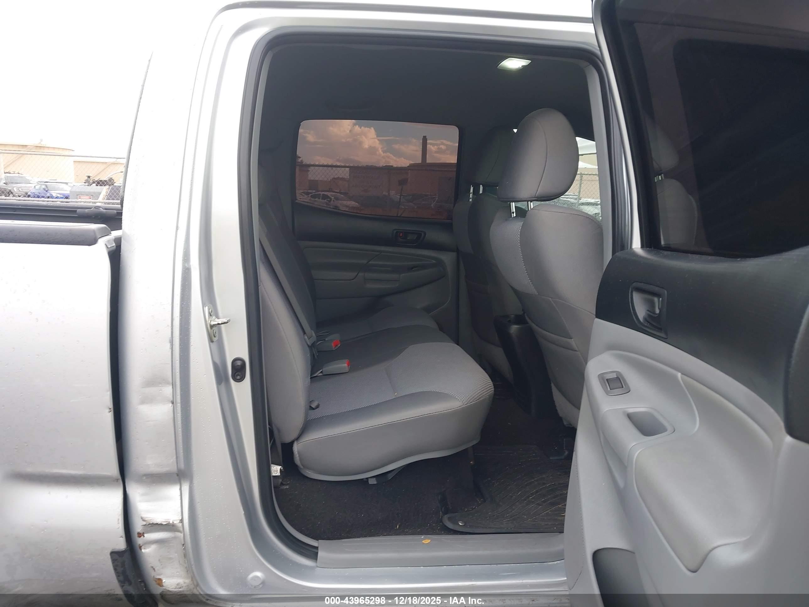 TOYOTA TACOMA image 8