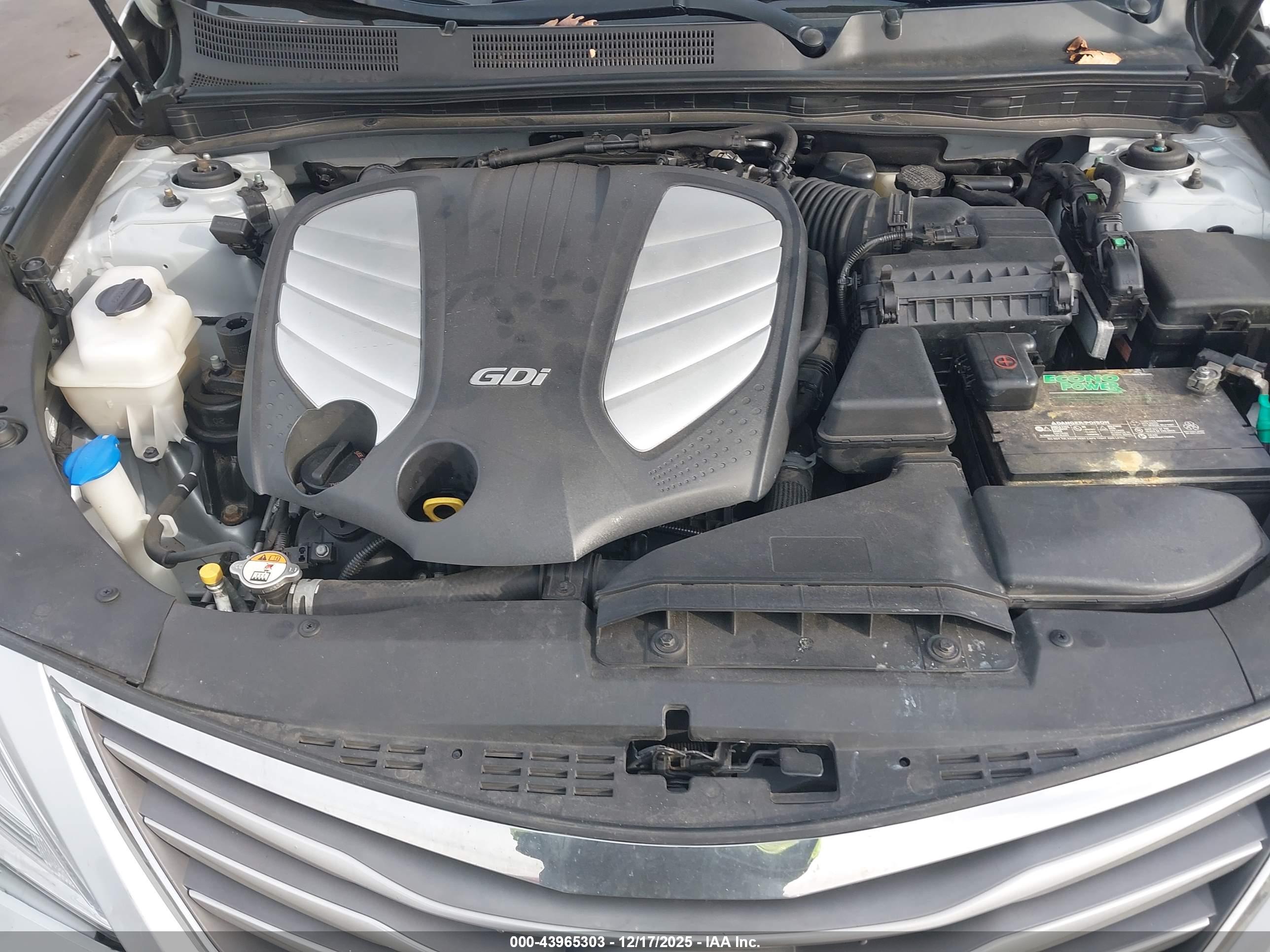 HYUNDAI AZERA image 10