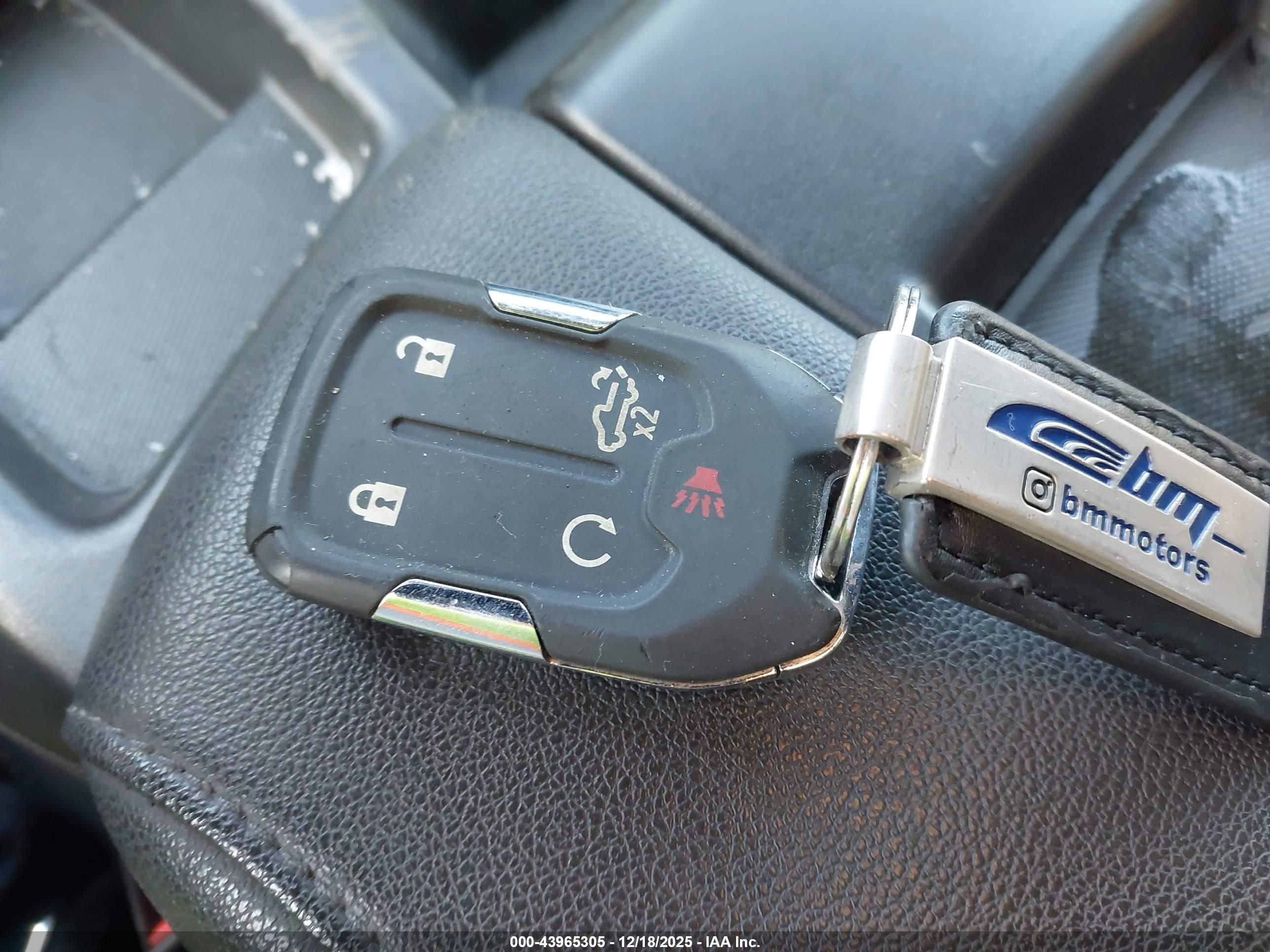 GMC SIERRA image 11