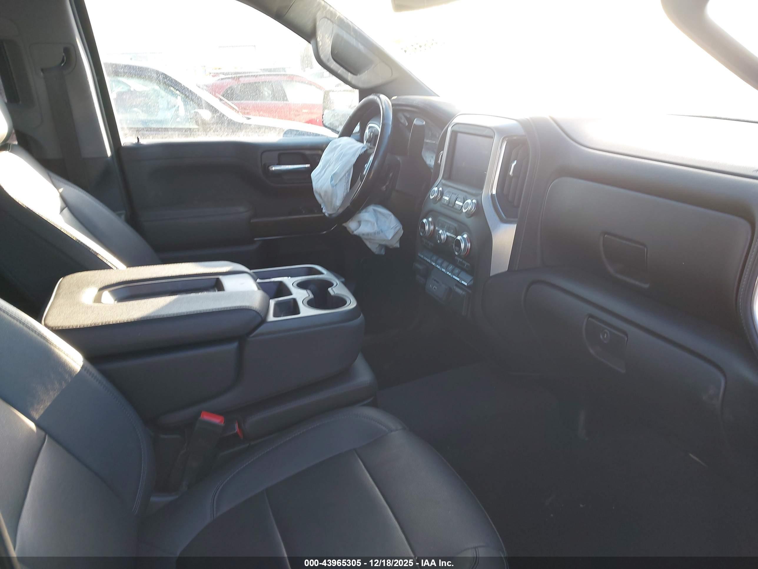 GMC SIERRA image 5