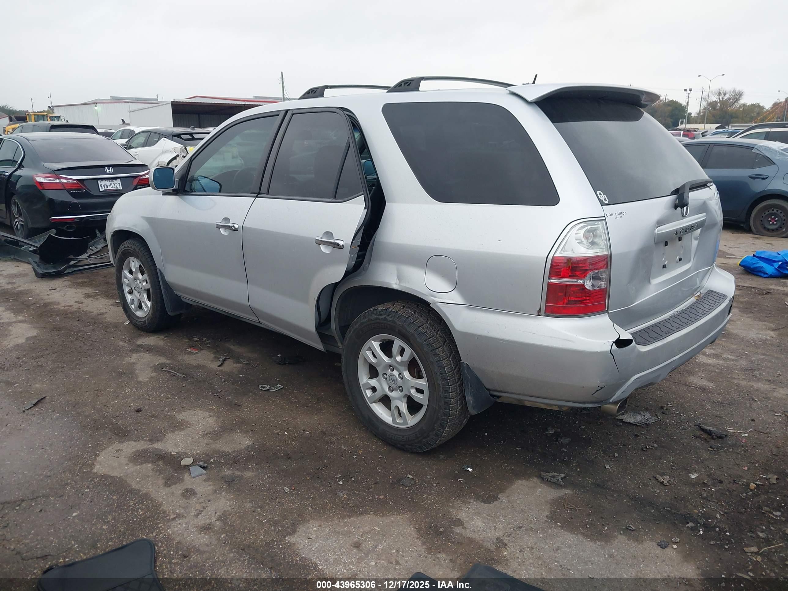 ACURA MDX image 3