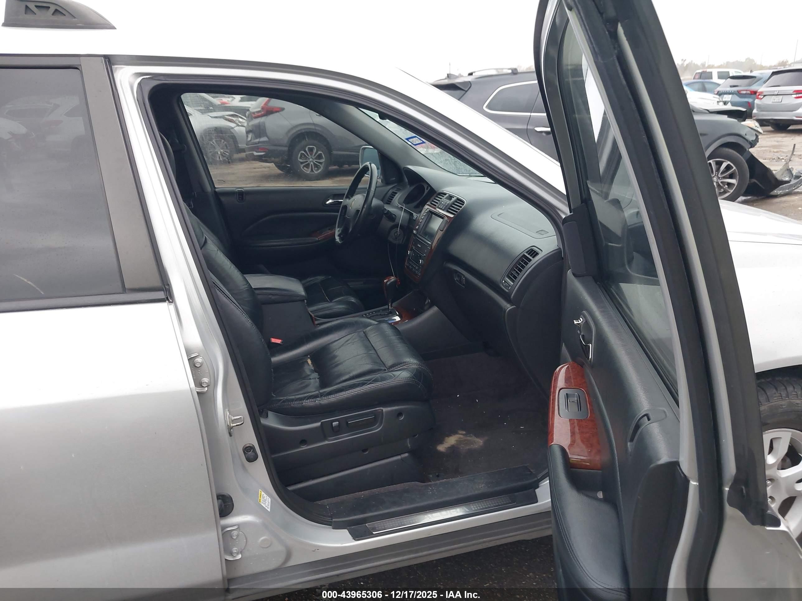 ACURA MDX image 5