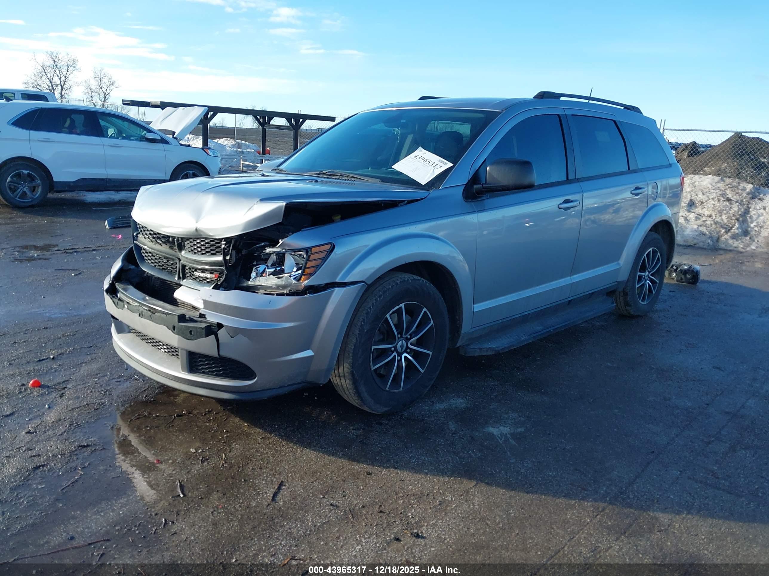 DODGE JOURNEY image 2