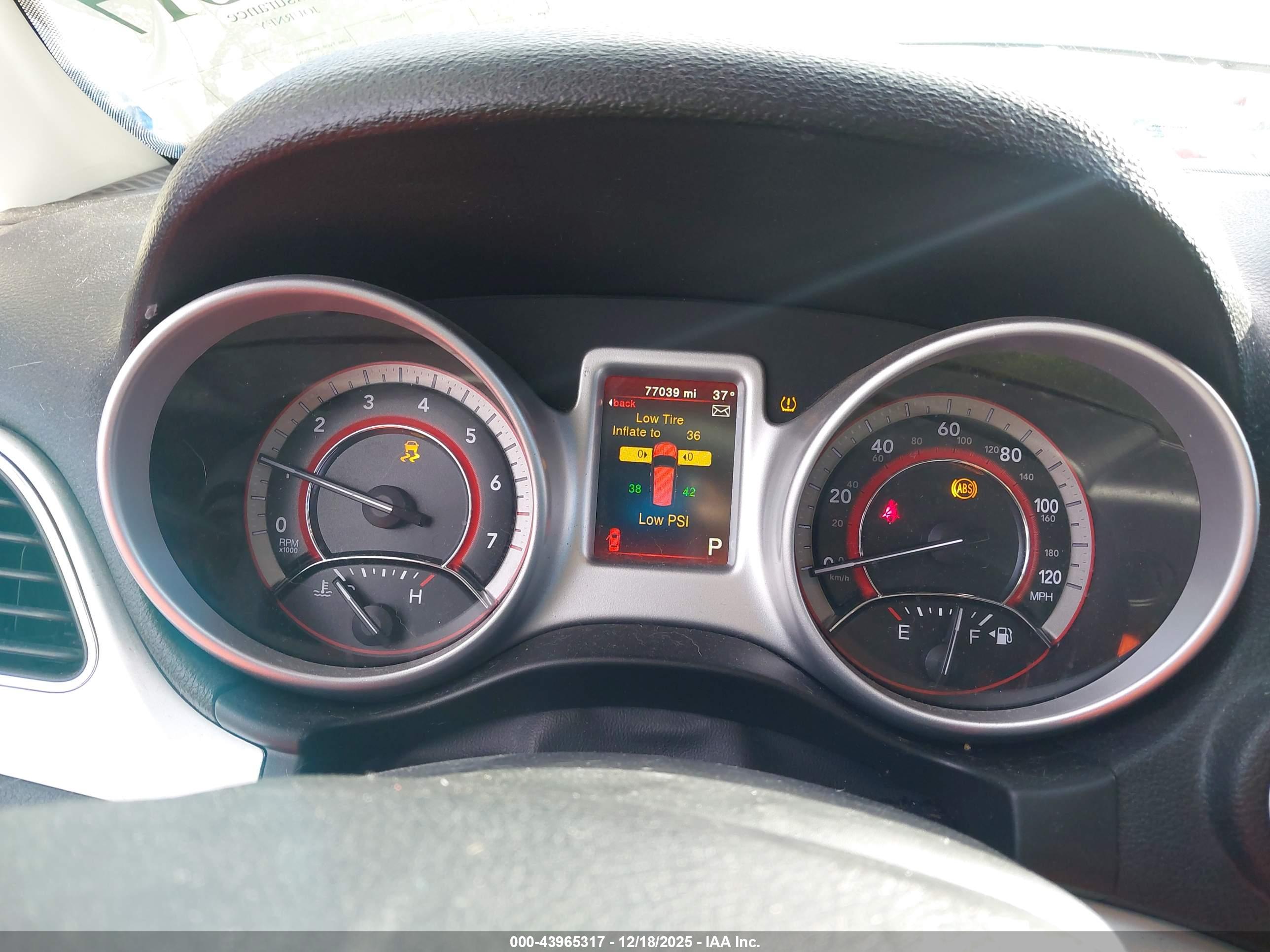 DODGE JOURNEY image 7