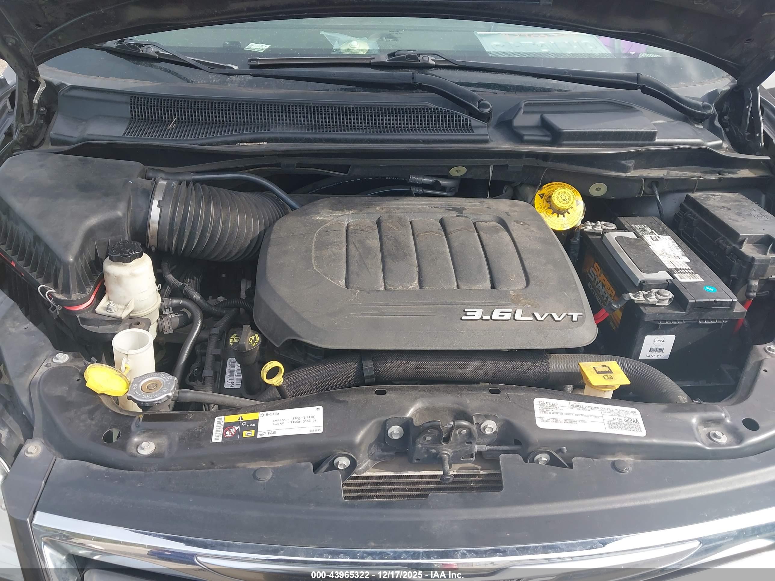 CHRYSLER TOWN image 10