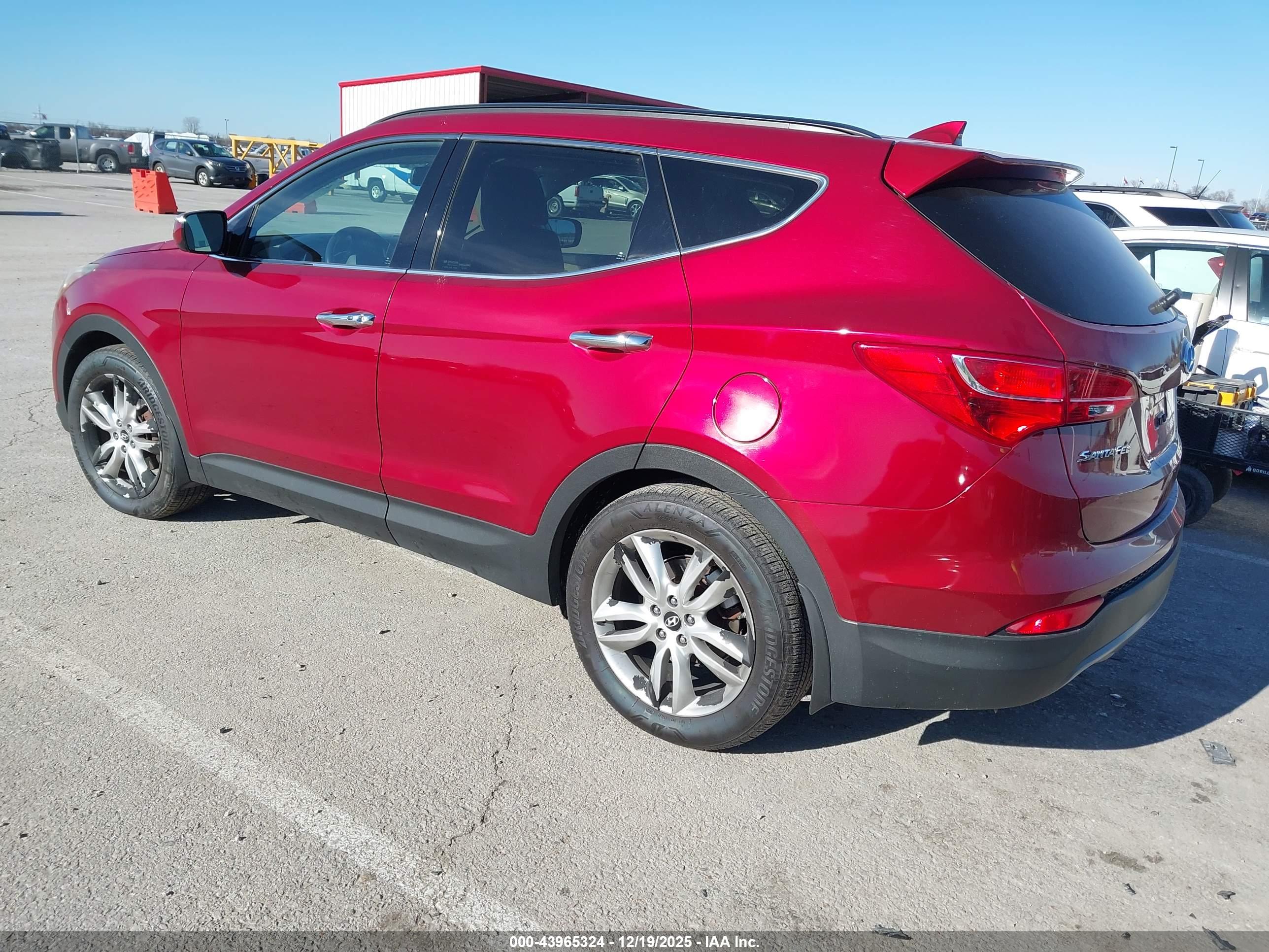 HYUNDAI SANTA image 3