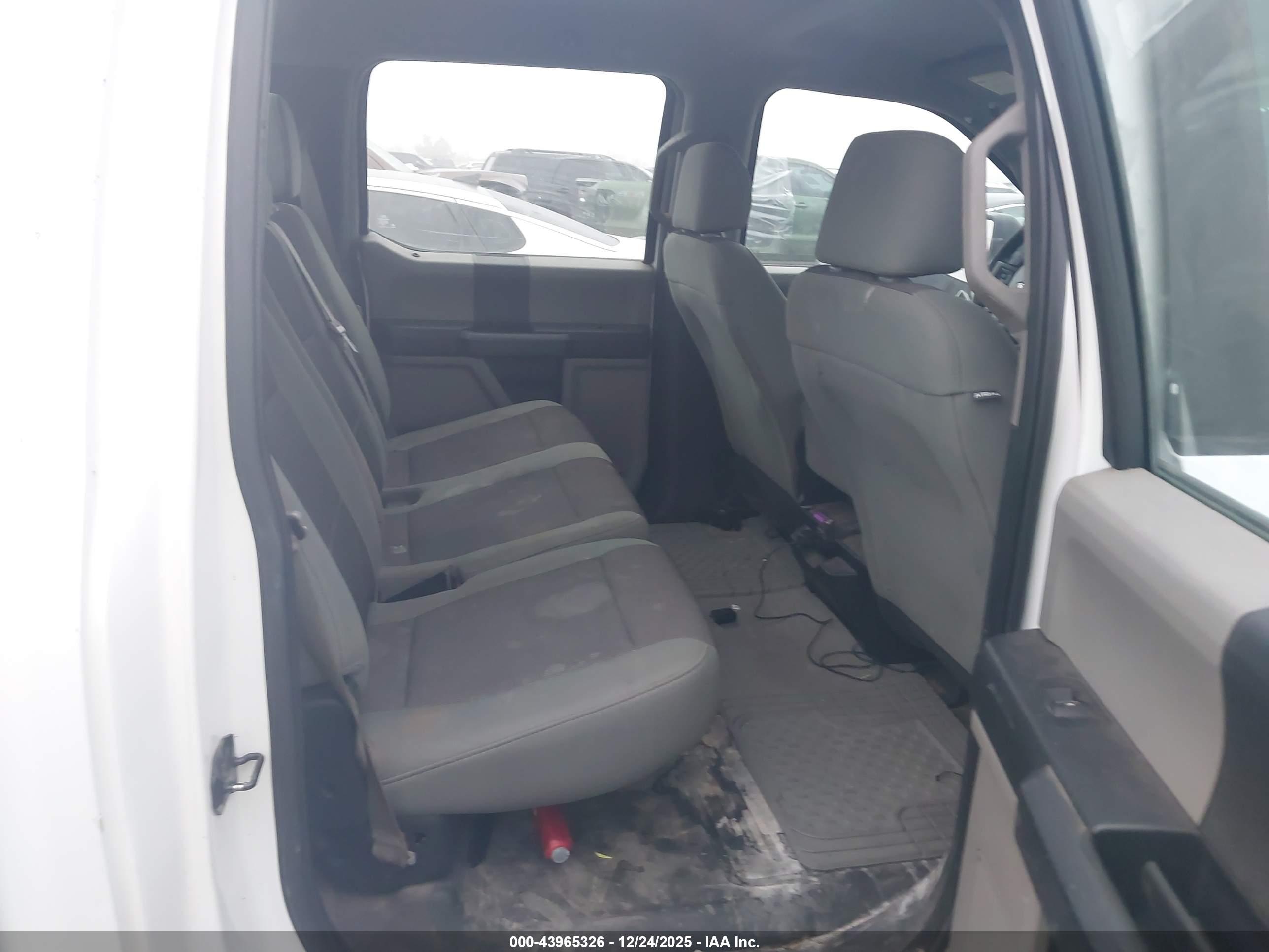 FORD F-150 image 8