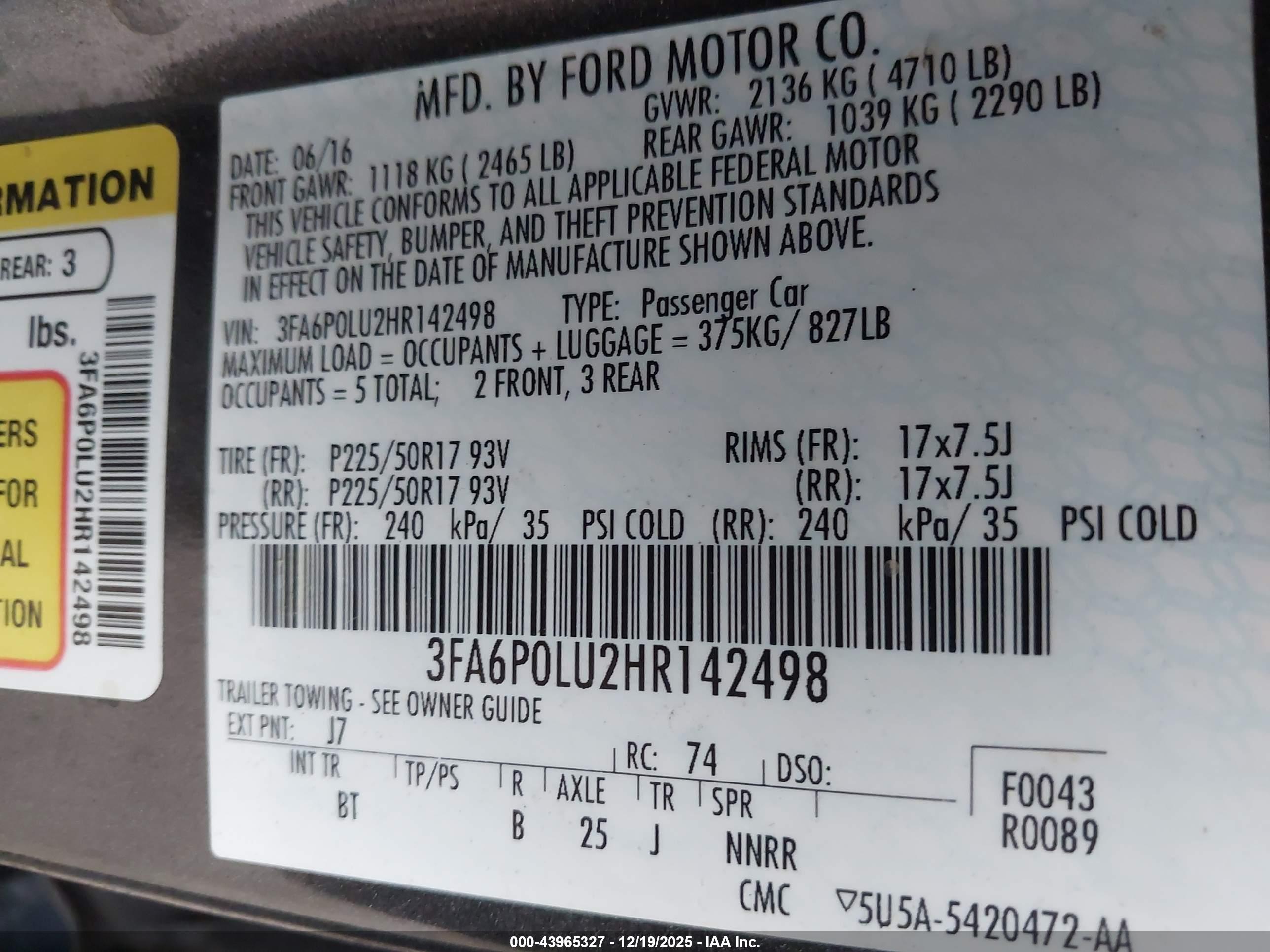 FORD FUSION image 9