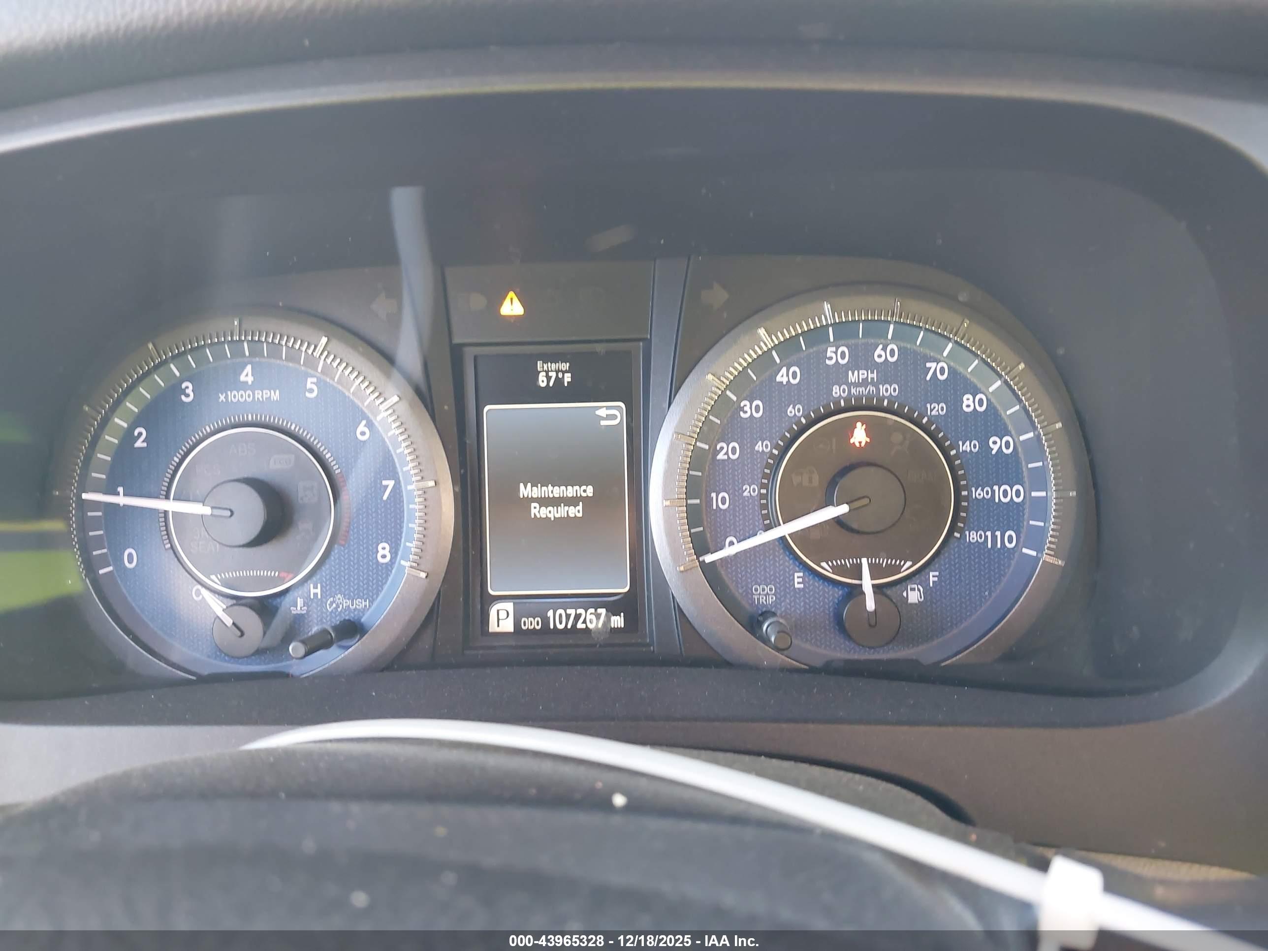 TOYOTA SIENNA image 7