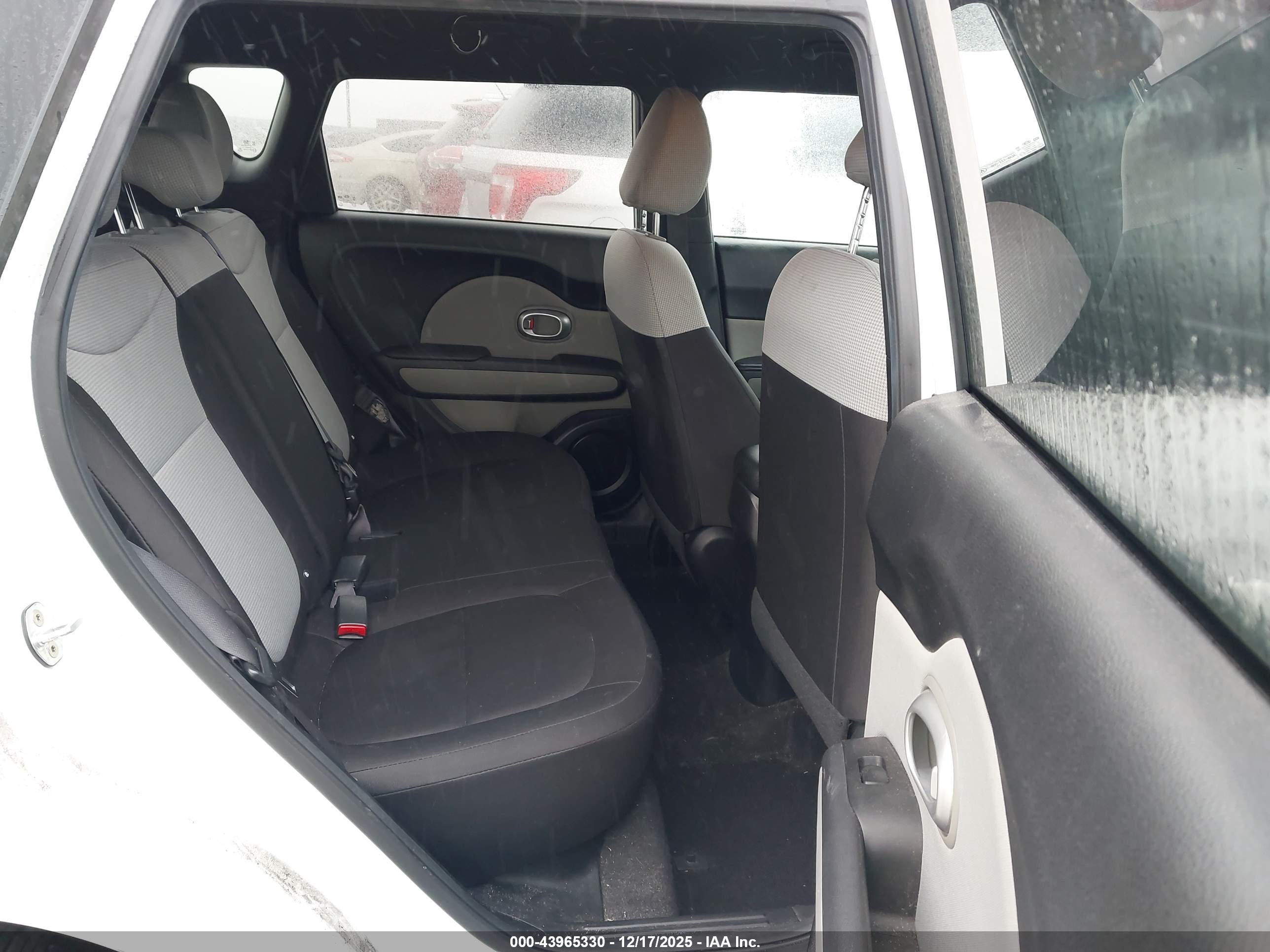 KIA SOUL image 8