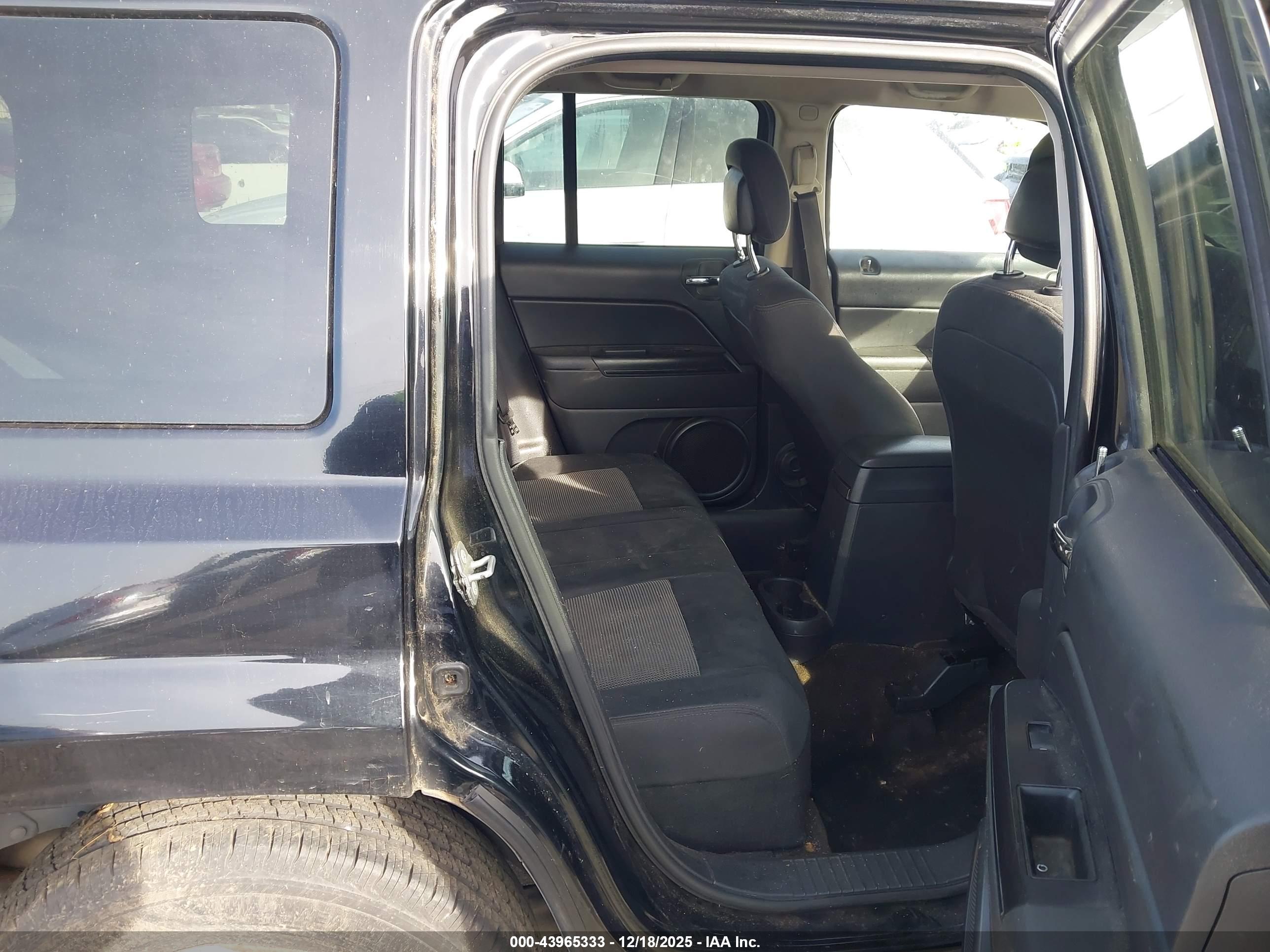 JEEP PATRIOT image 8