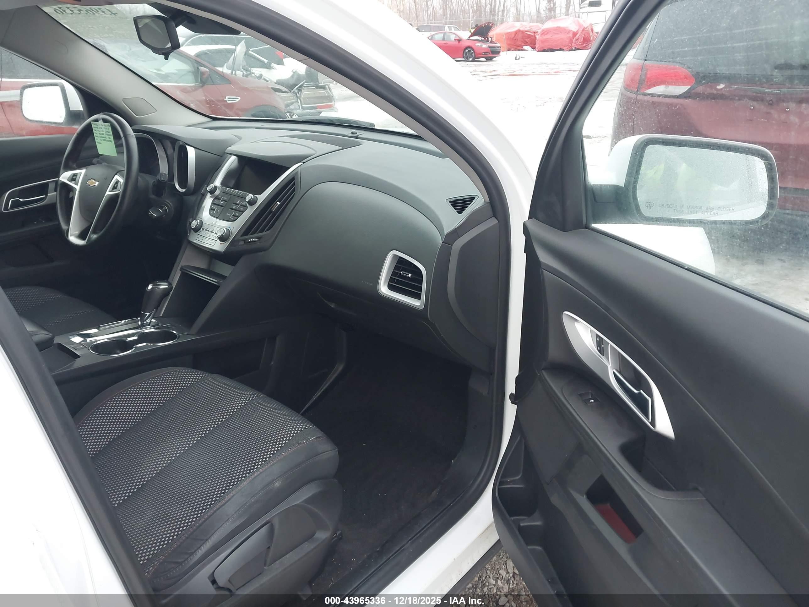 CHEVROLET EQUINOX image 5